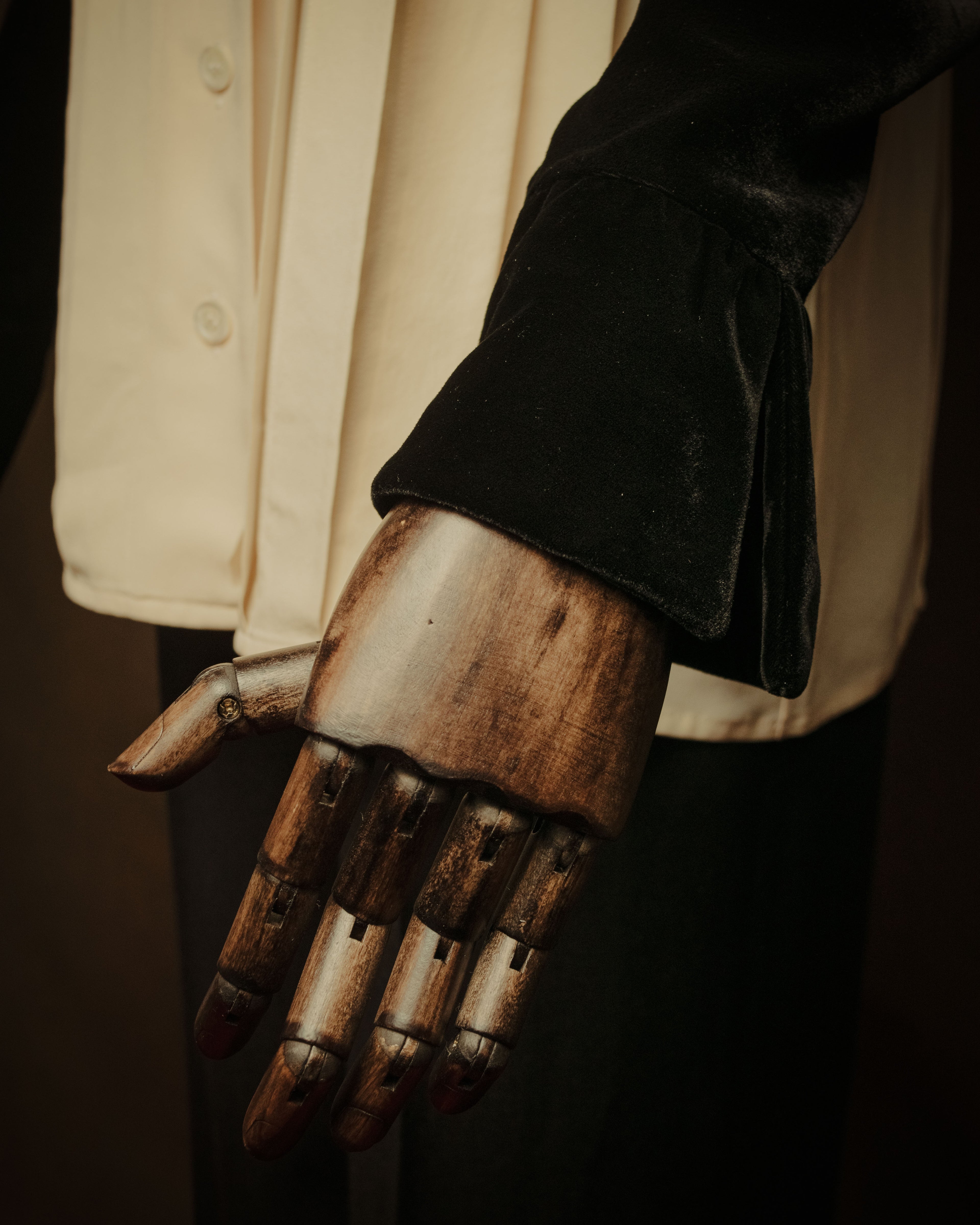 –SPECIAL– “CHANEL” 80’s-90’s pleated silk velvet trim blouse