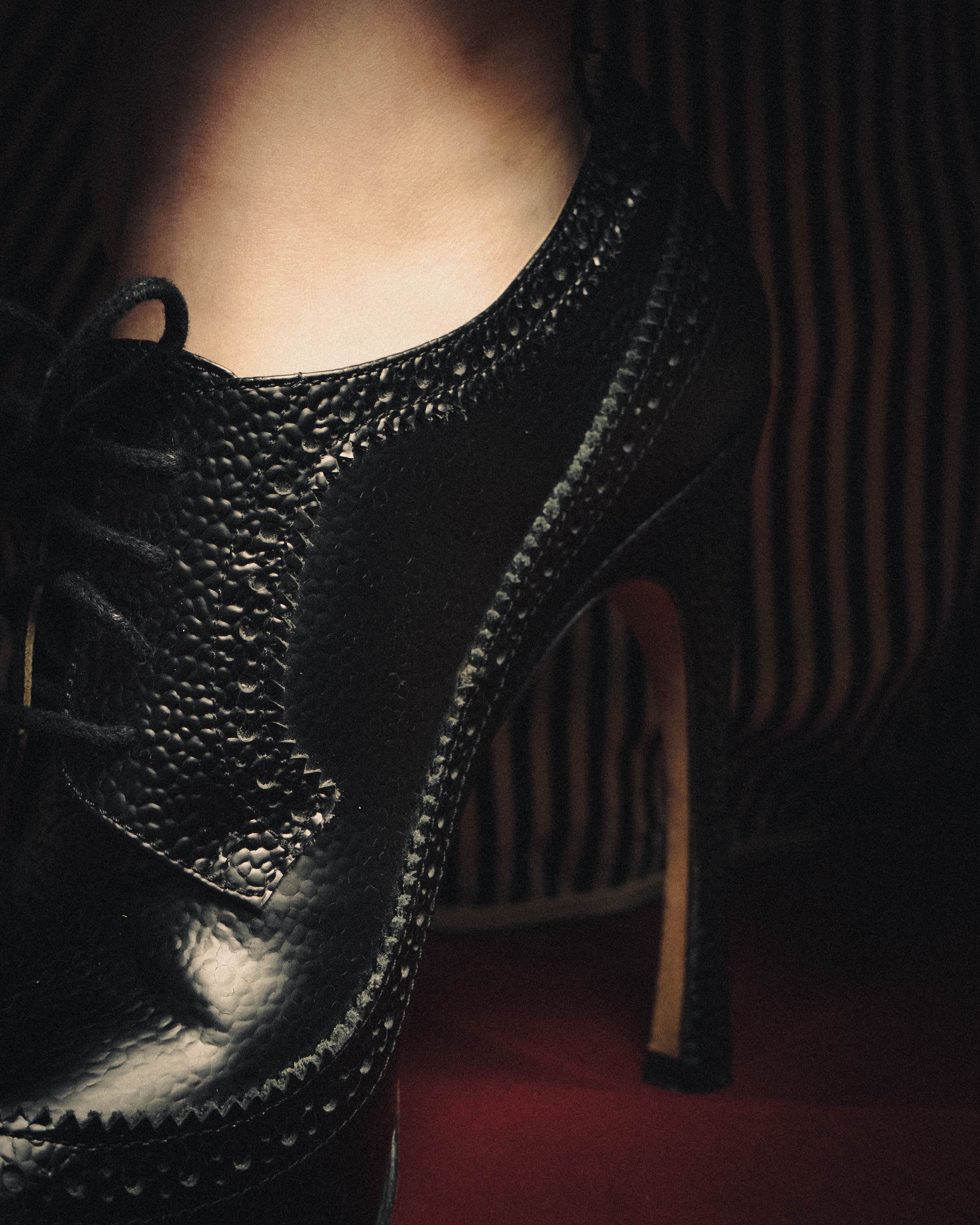 -SPECIAL- “Thom Browne” 2010’s- pebbled leather wingtip lace-up heels