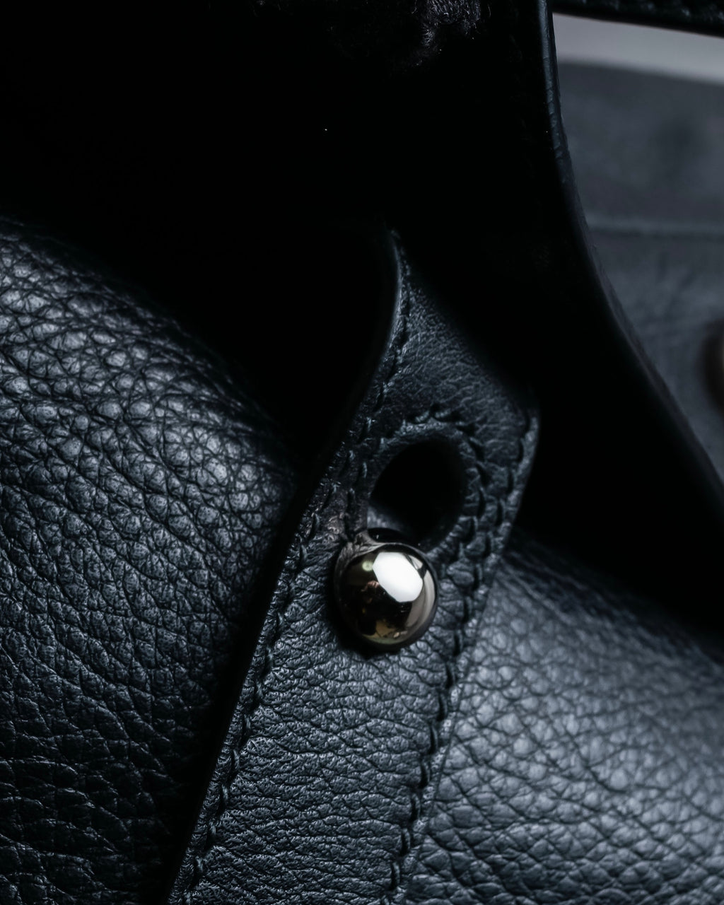 "YVES SAINT LAURENT" Muse Two series grain leather one-handle bag