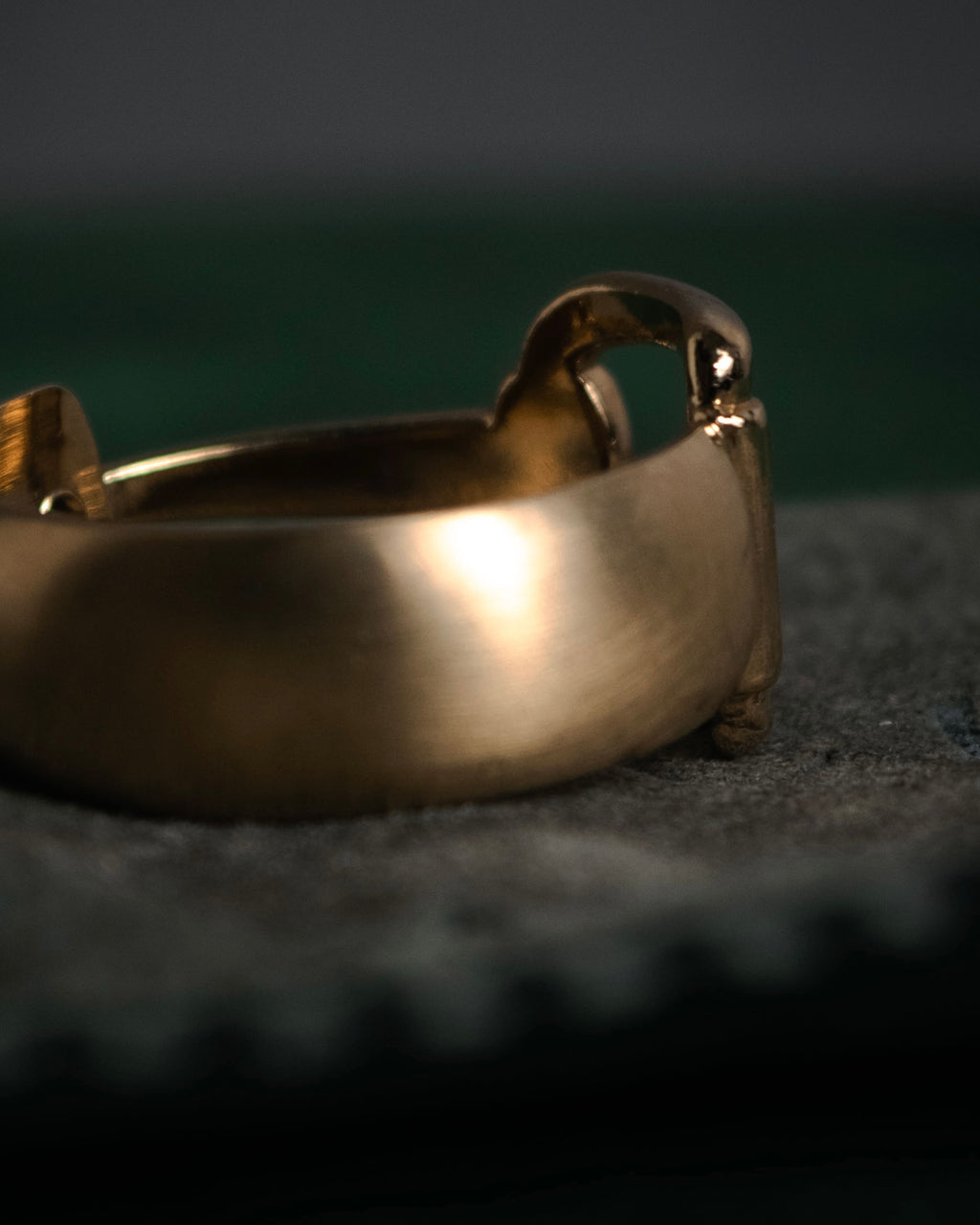 "GUCCI" 90’s-00’s Horsebit scarf ring