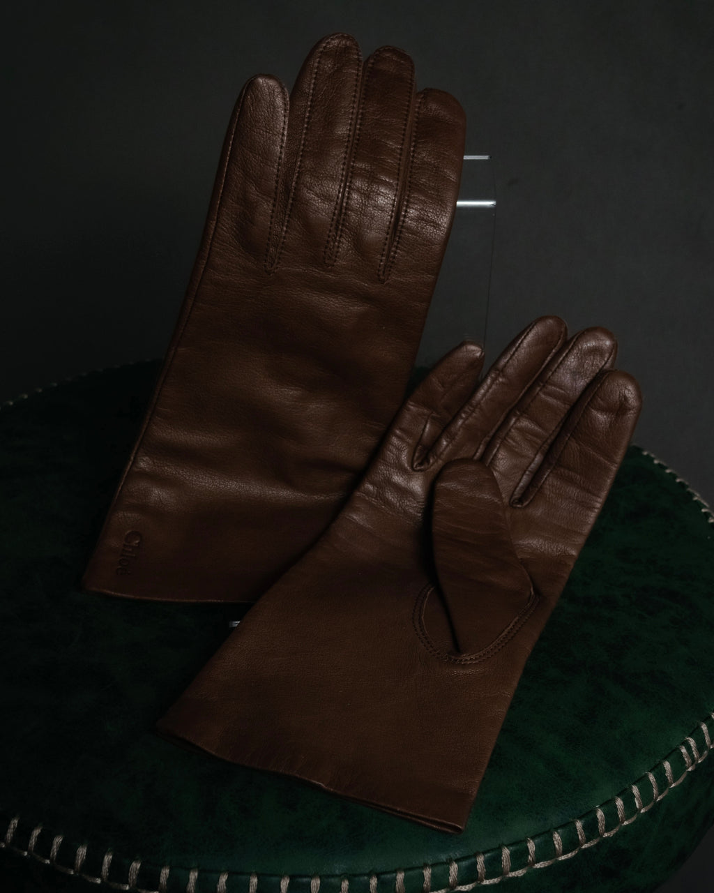 “Chloé” 2000’s Pittards leather minimalist gloves