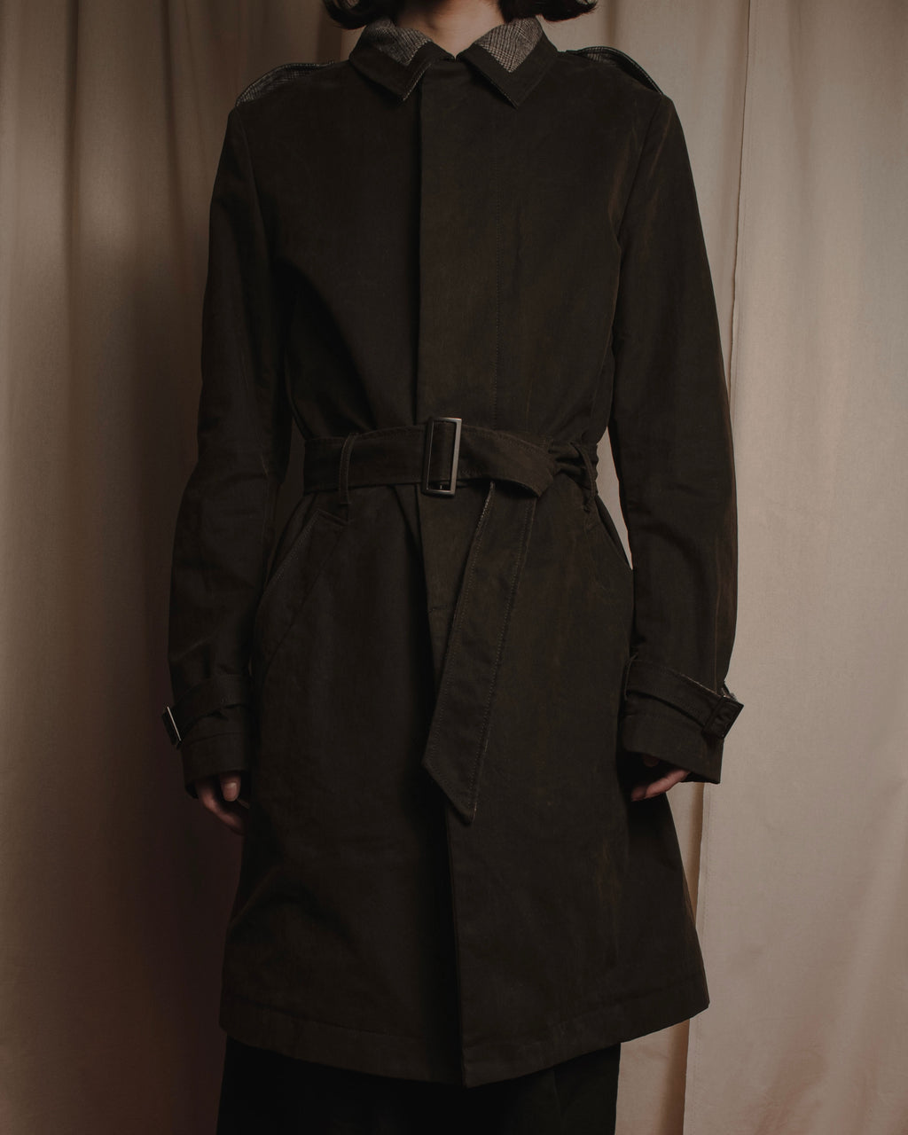 "DOLCE & GABBANA" 00’s resin coated patch detail belted coat