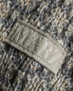 "Vintage geometric pattern V-neck knit"