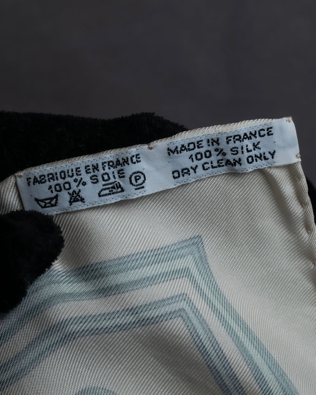 "HERMES" Petit Carre 45 LES TUILERIES silk scarf