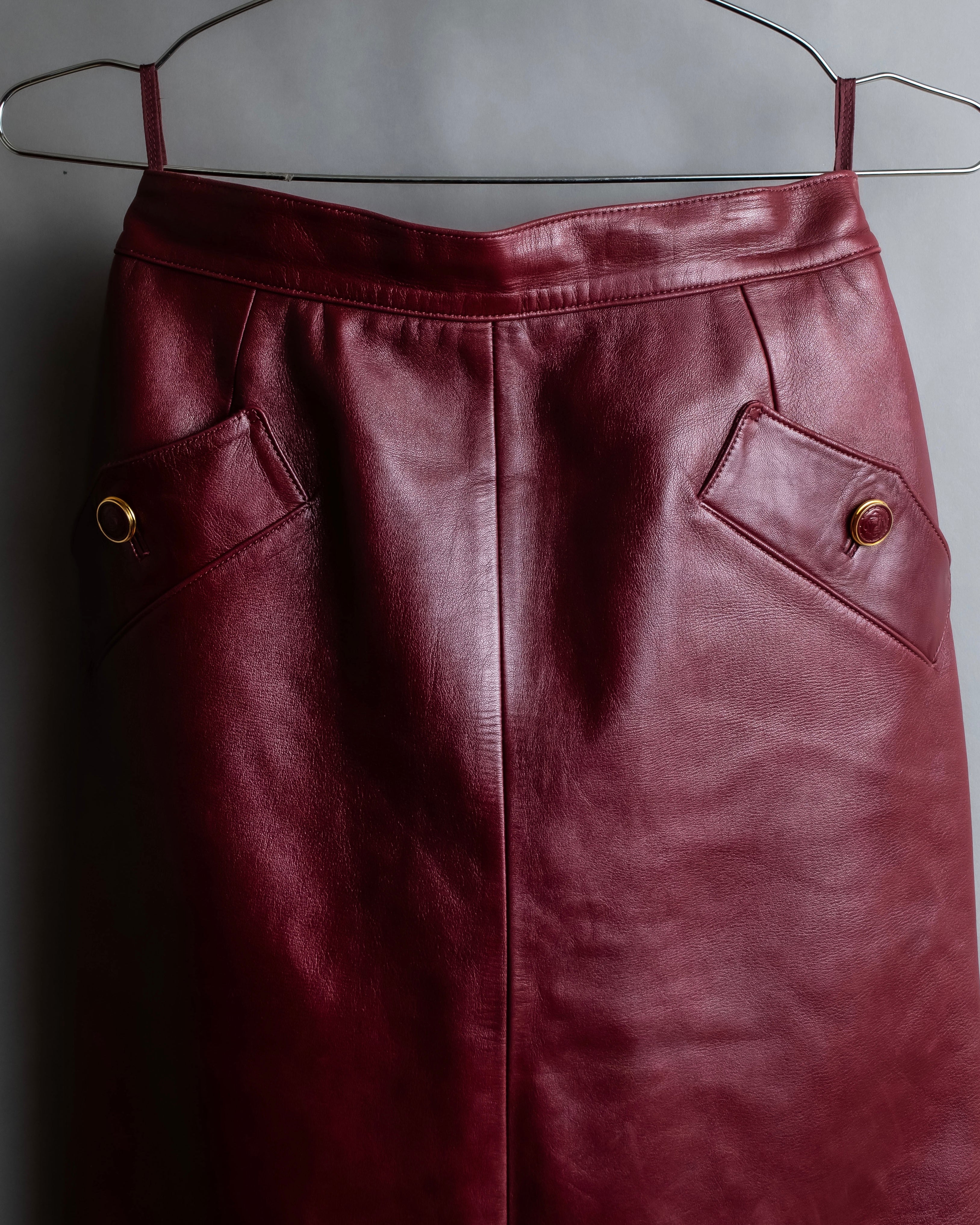 "LOEWE" Burgundy leather front button middle skirt