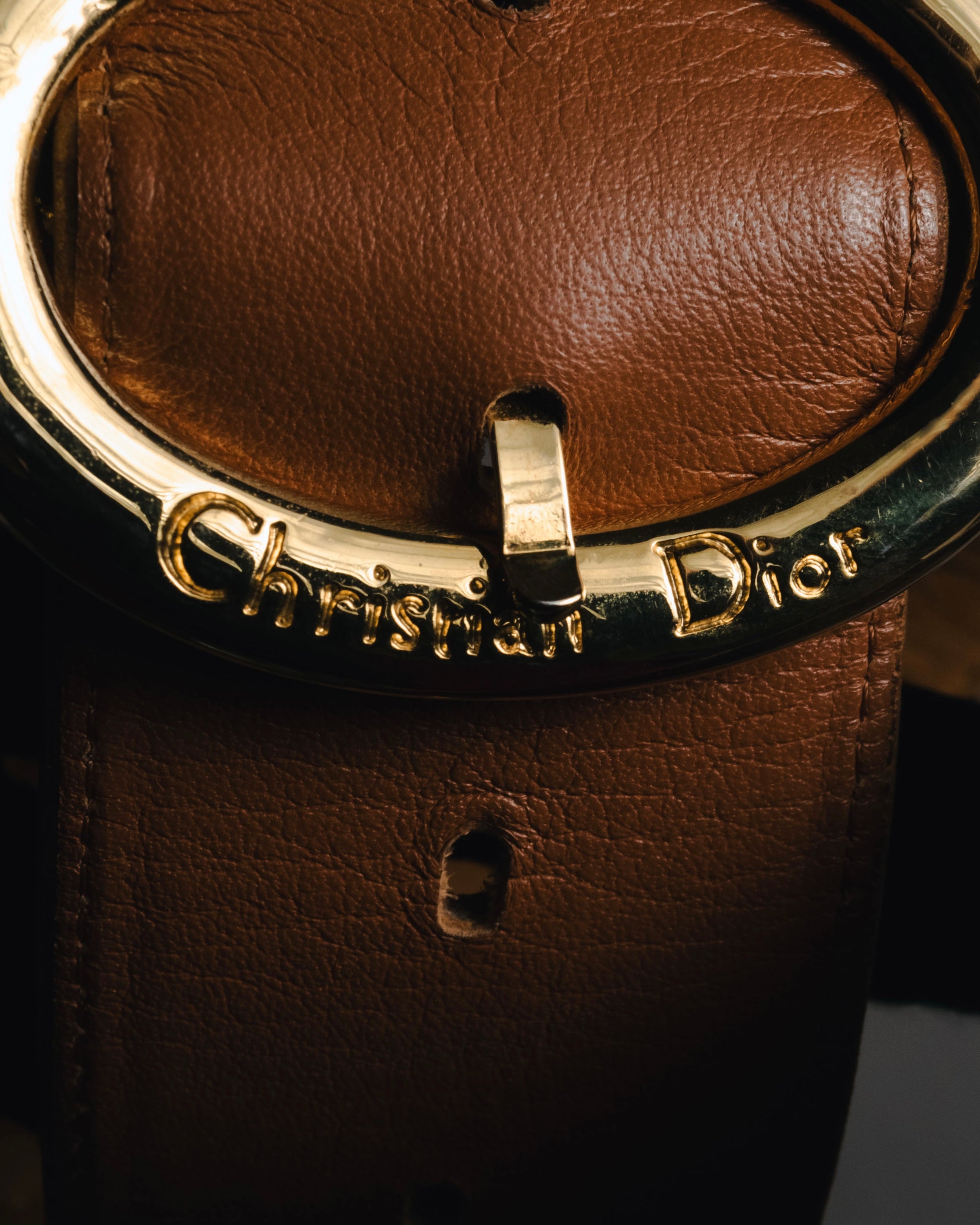 "Christian Dior" 98’s-05’s Wide grained oval logo buckle leather belt