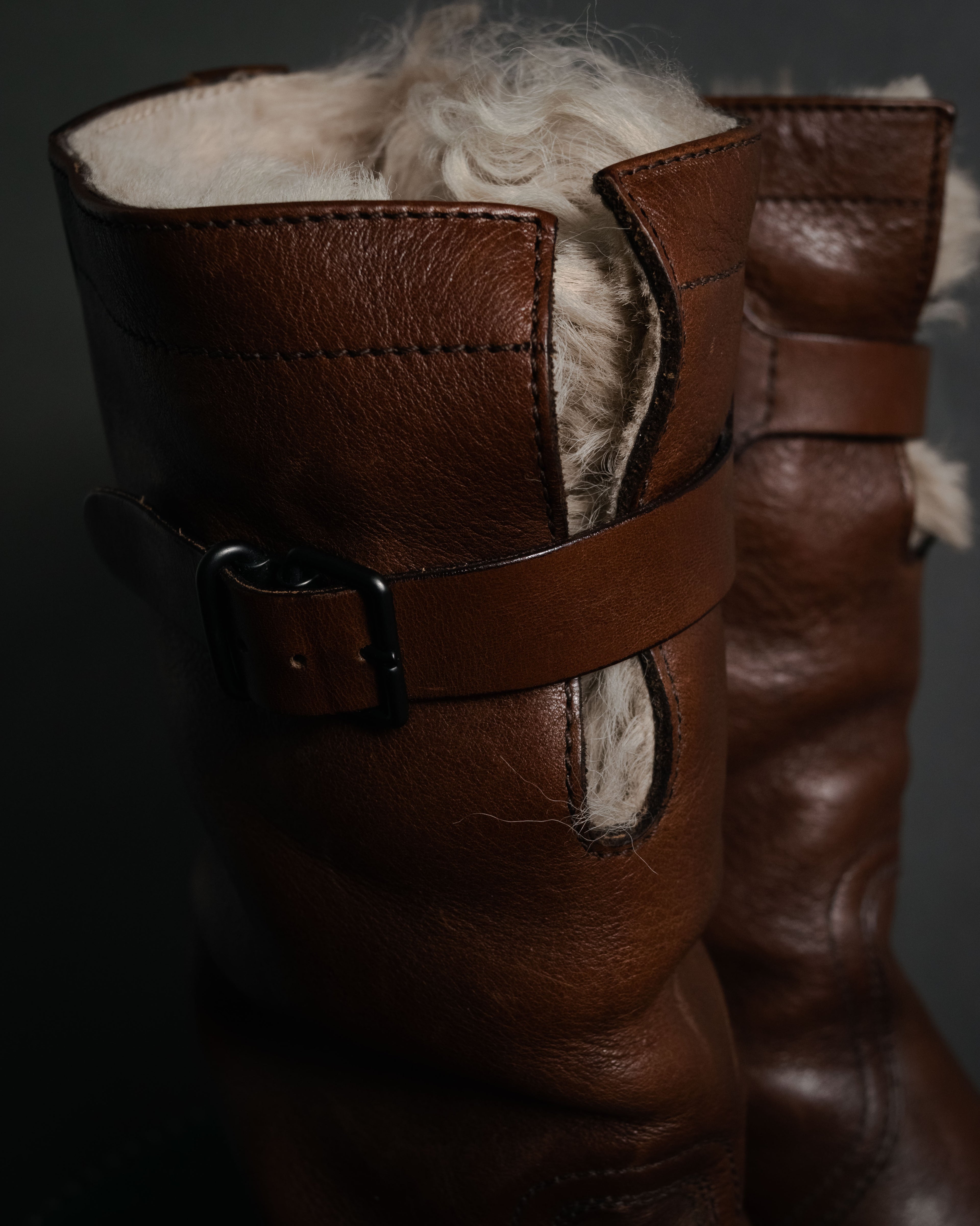 "GUCCI" 90’s-00’s shearling lined engineer boots