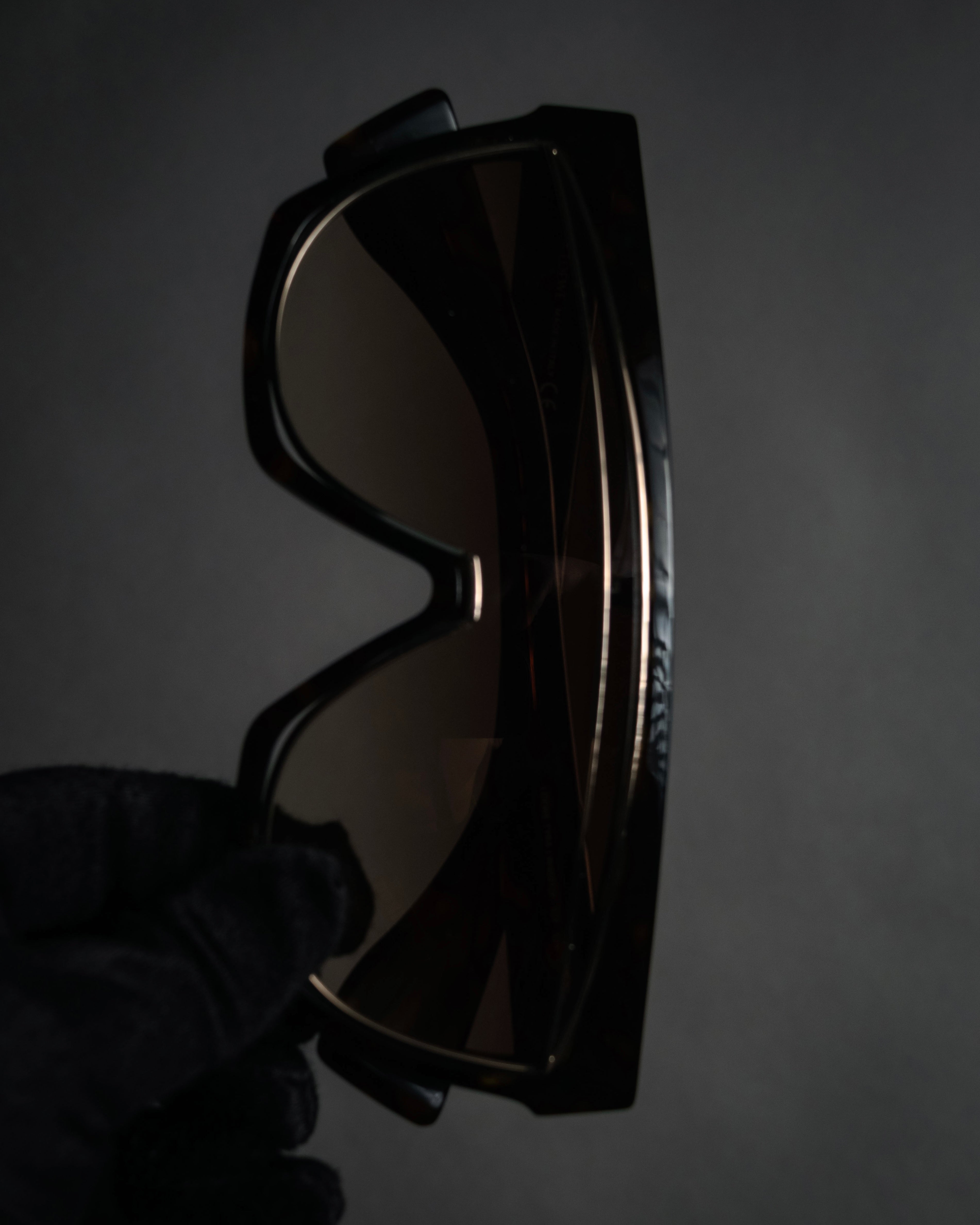 “LOEWE” 2018–2022 Futuristic shield acetate sunglasses