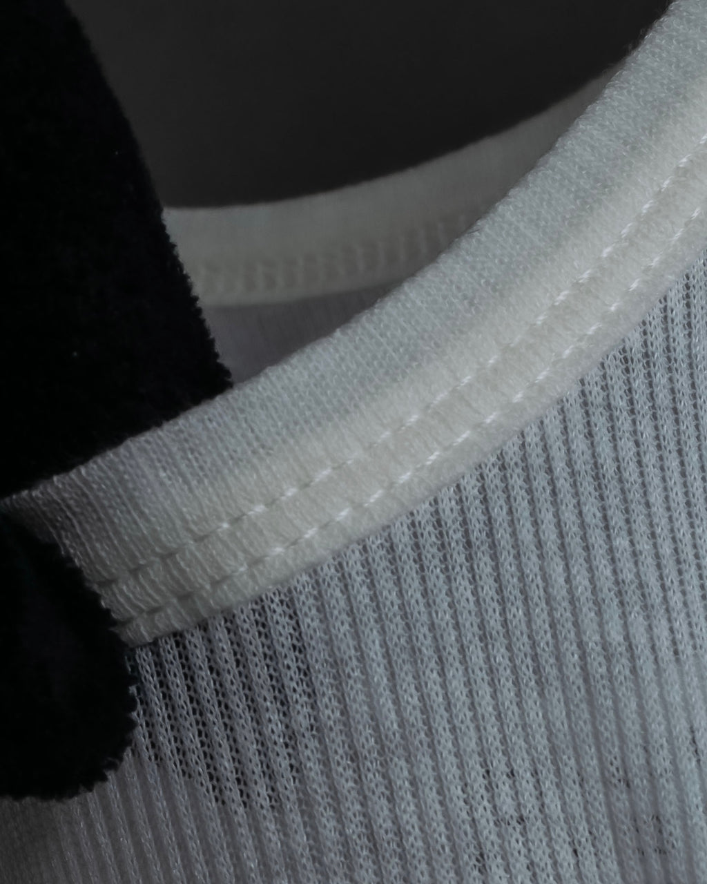 "MAISON MARGIELA" Stitch design net sheer tank top