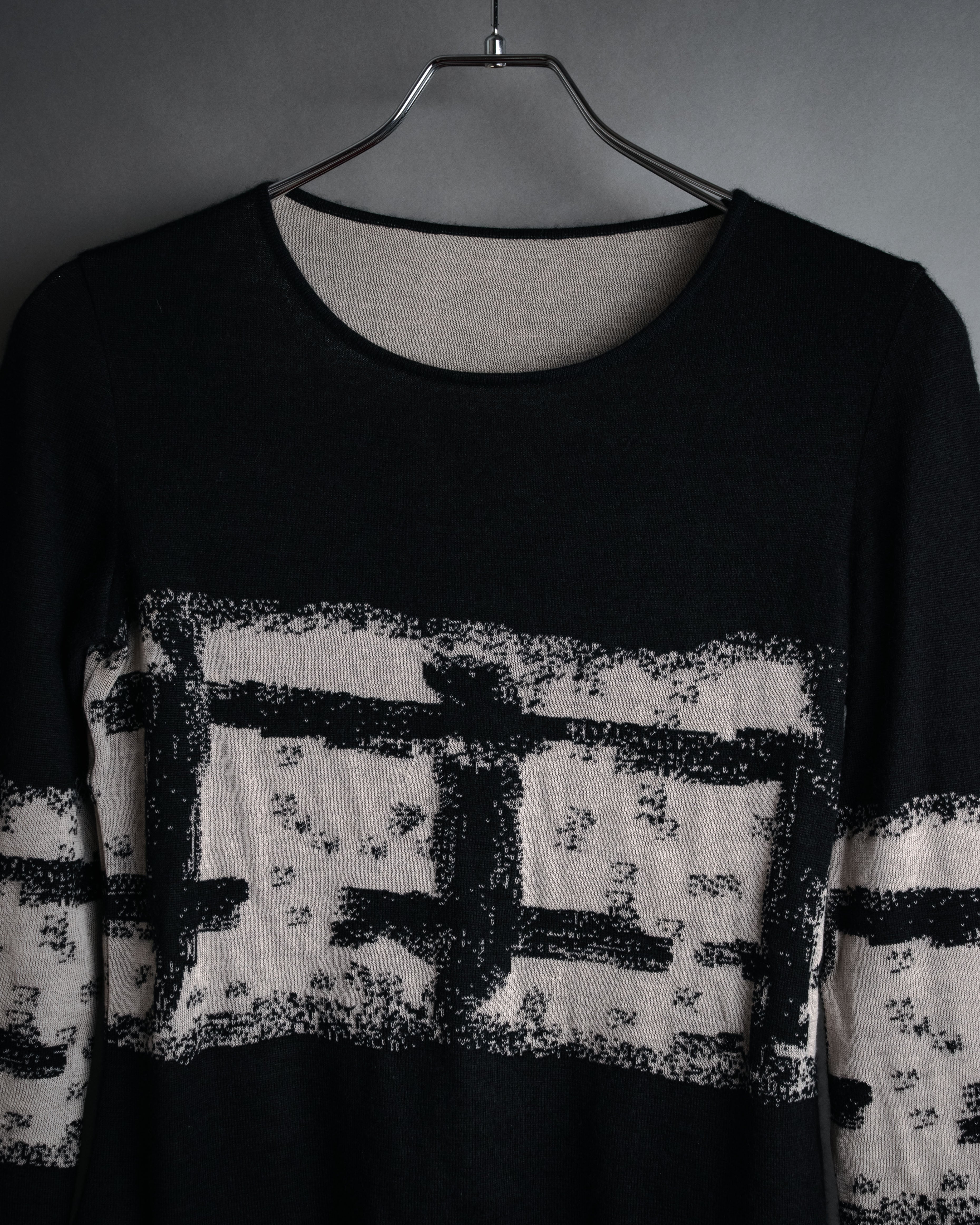 “CHANEL” 90’s-00’s Abstract grid knit top