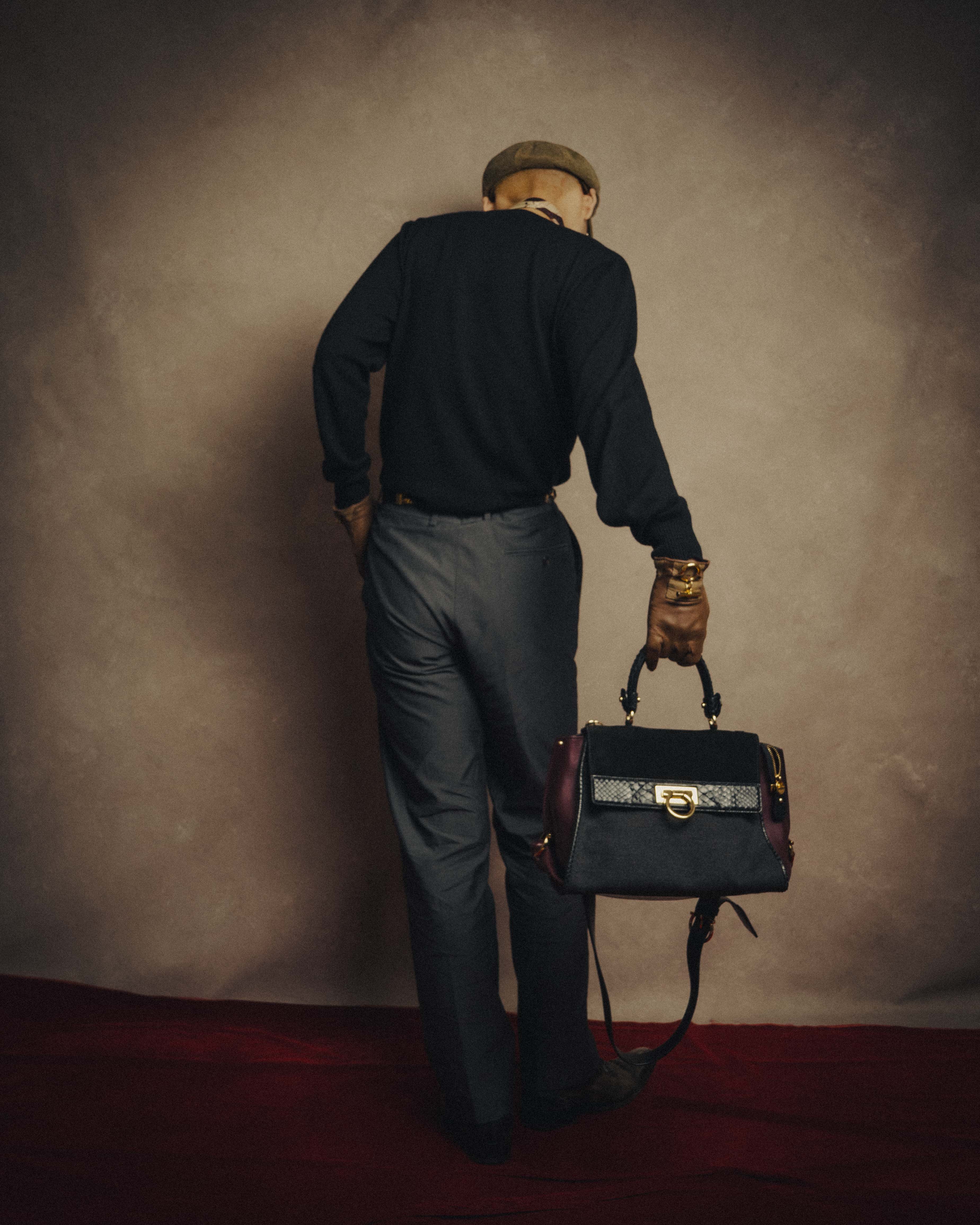 -SPECIAL- “Salvatore Ferragamo” 2019-21 Mixed material Sofia top handle bag