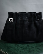 “Salvatore Ferragamo“ 90’s-00’s Suede gancini chain shoulder bag