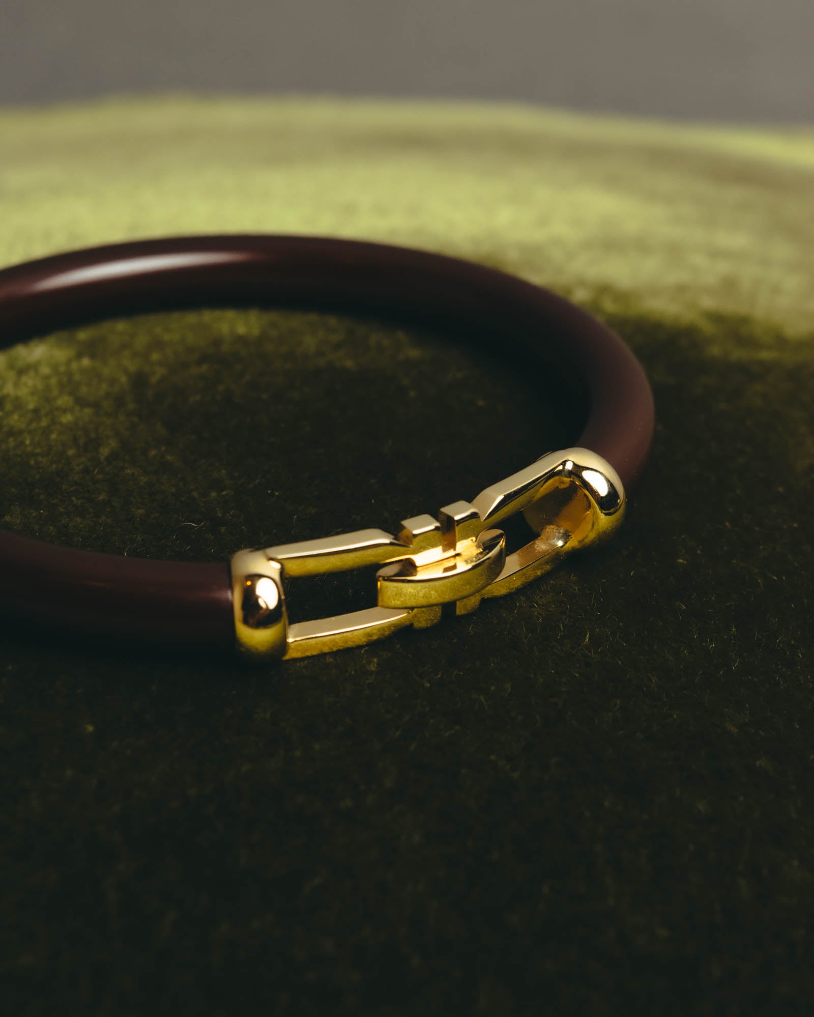 “Salvatore Ferragamo” 90’s-10’s Dark brown double Gancini bangle