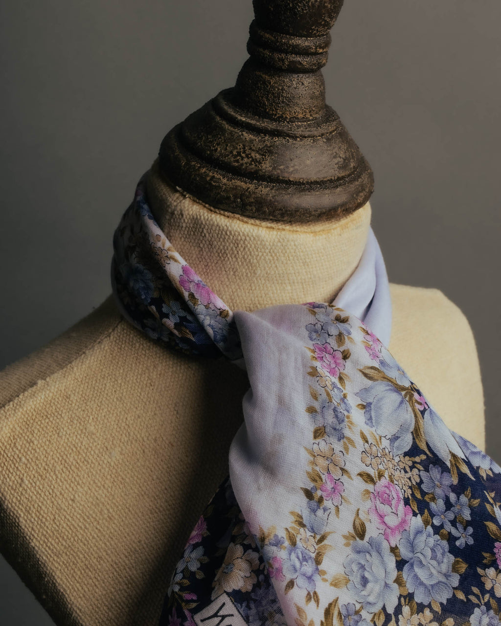“YVES SAINT LAURENT” 80’s-90’s Floral border scarf