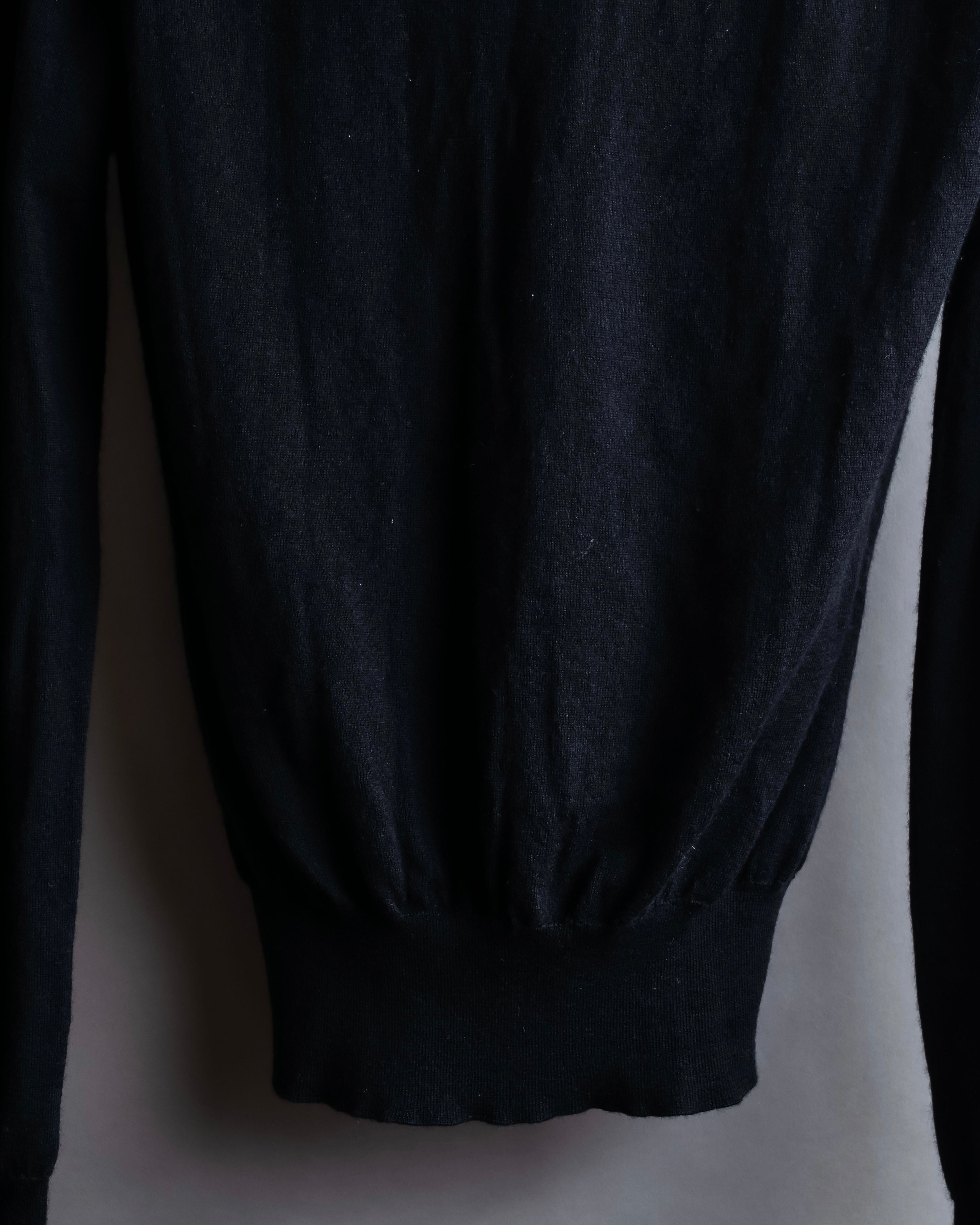 “Dolce&Gabbana”  100% cashmere V neck shape knit pullover