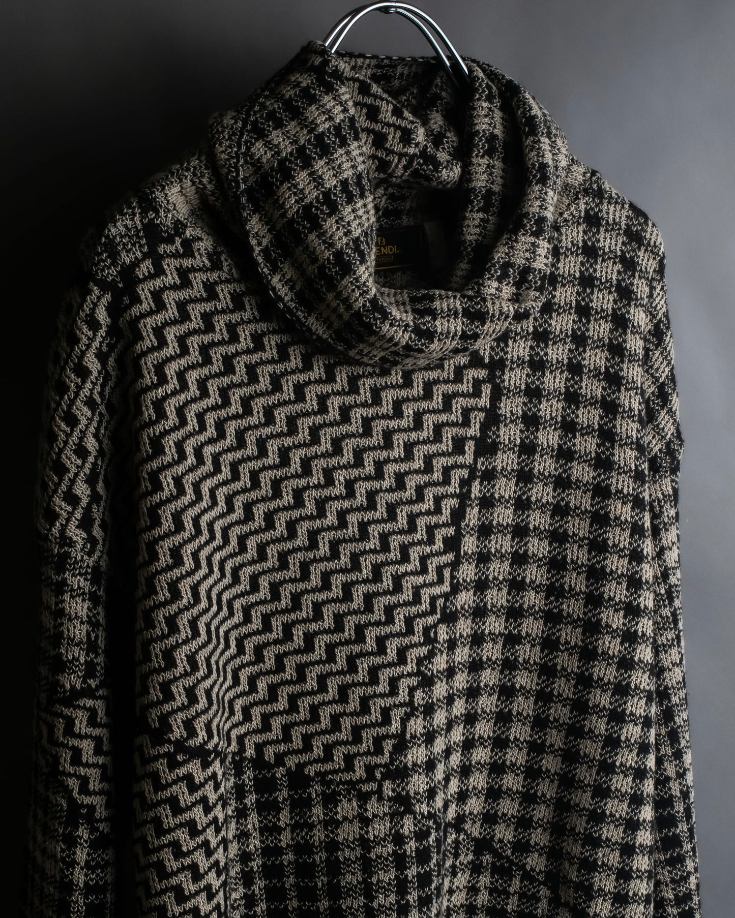 "FENDI" Houndstooth & zigzag pattern turtleneck tunic pullover