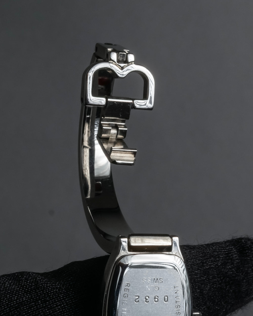 "BALENCIAGA" 2000’s bb logo tonneau bracelet watch