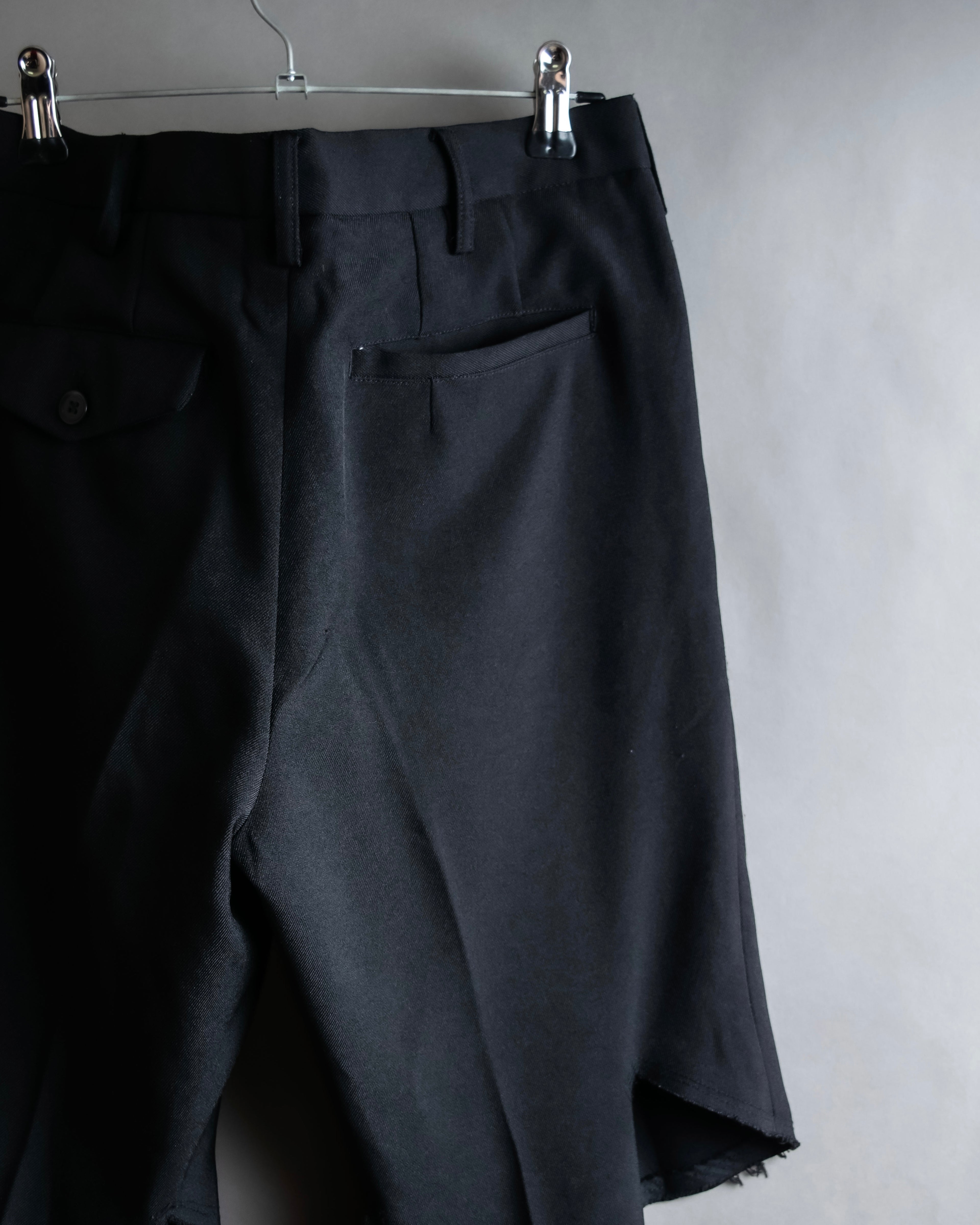 "COMME des GARCONS HOMME PLUS" 19SS Cut-off design slacks