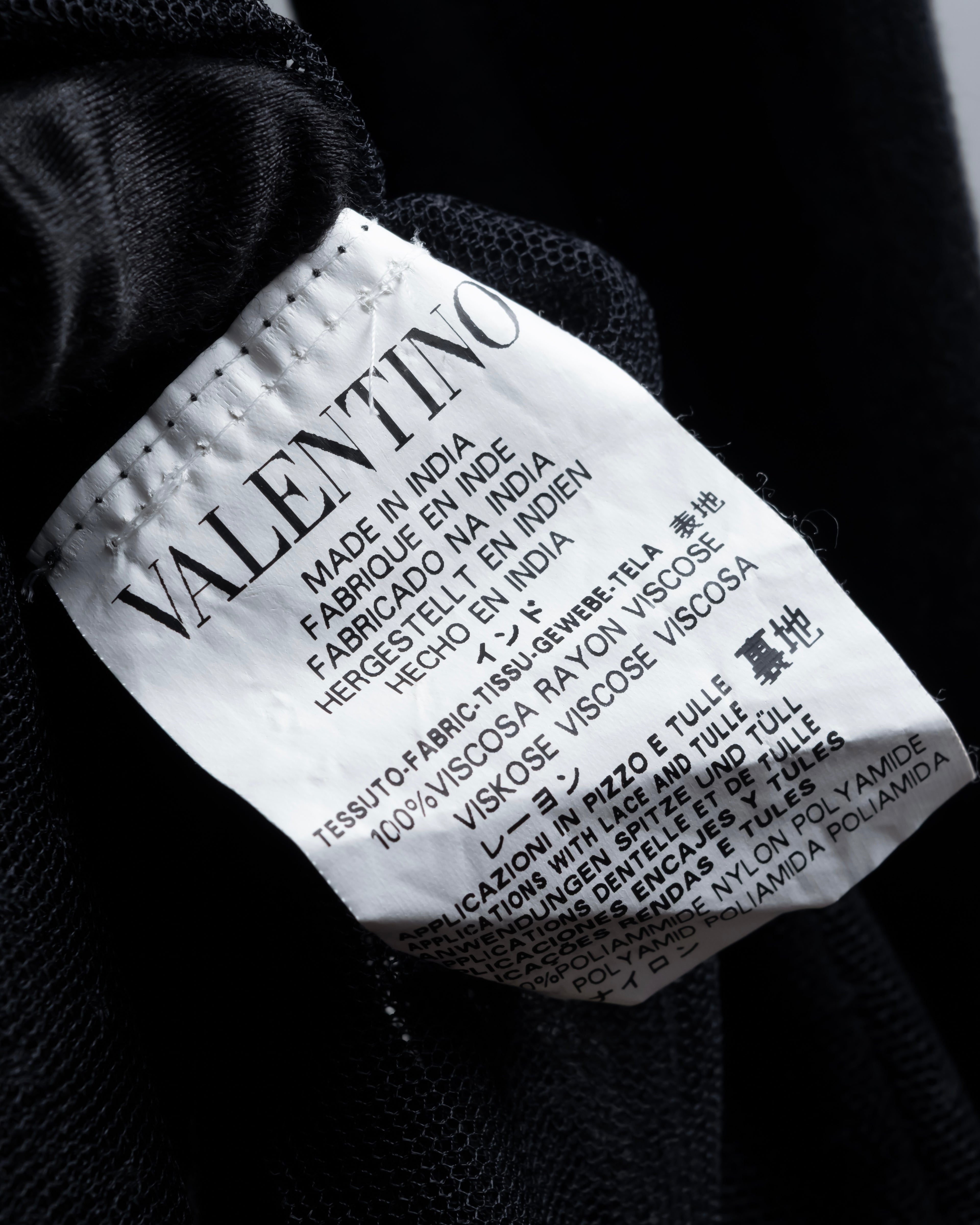 "RED VALENTINO" Distressed tulle skirt docking long pullover