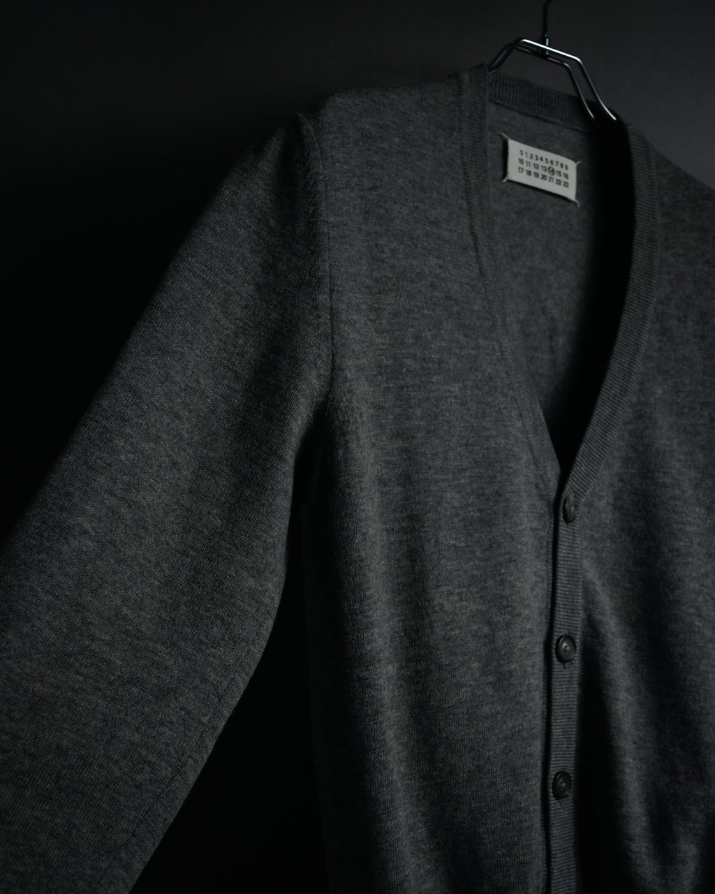 “MARTIN MARGIELA 14” 00’s Elbow patch wool cardigan
