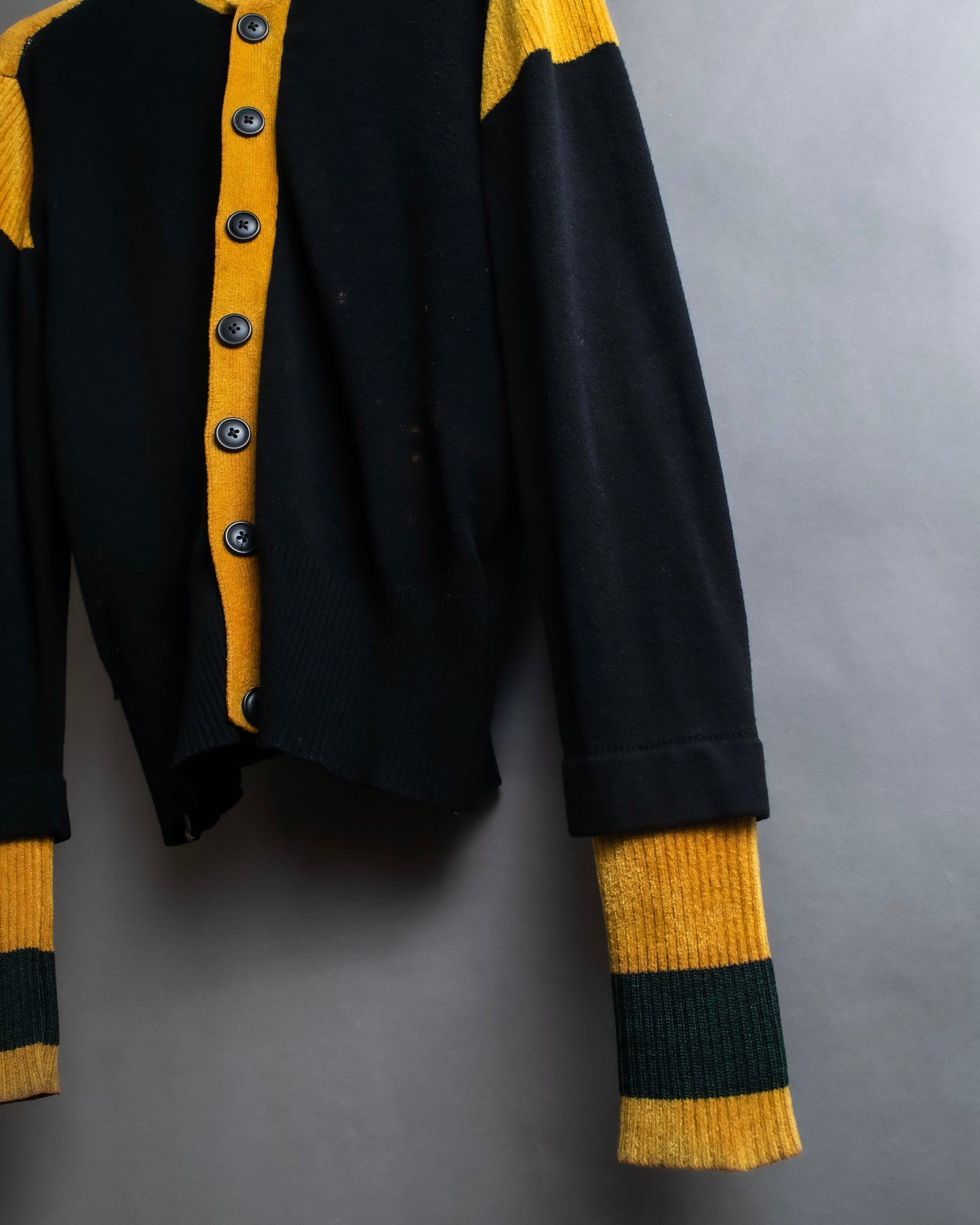 "Vivienne Westwood" Two-tone ribbed switching cardigan