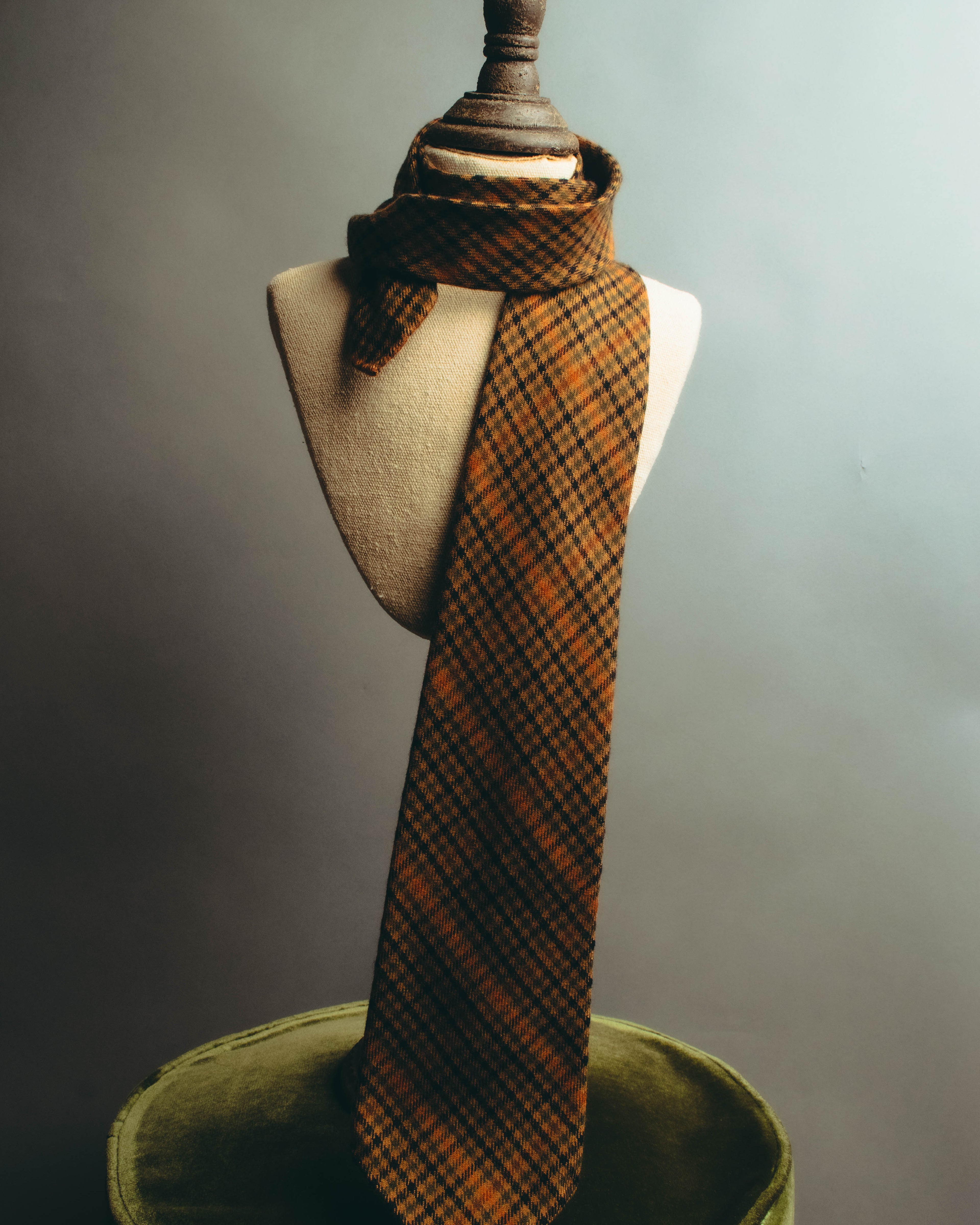 -SPECIAL- “HERMÈS” 70’s-90’s Glen plaid cashmere tie