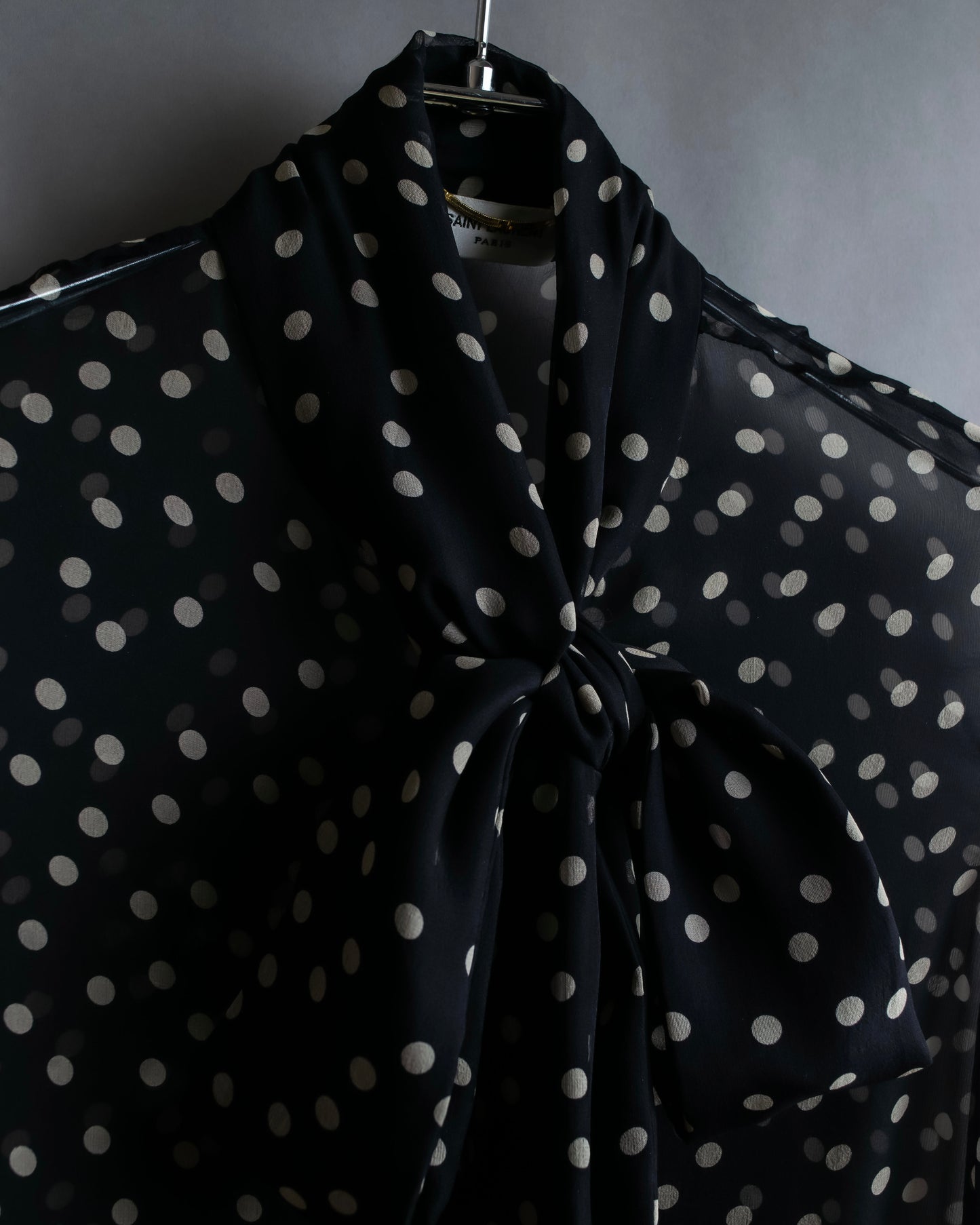 "Saint Laurent Paris 2020"
Ribbon detail polka dot pattern sheer shirt