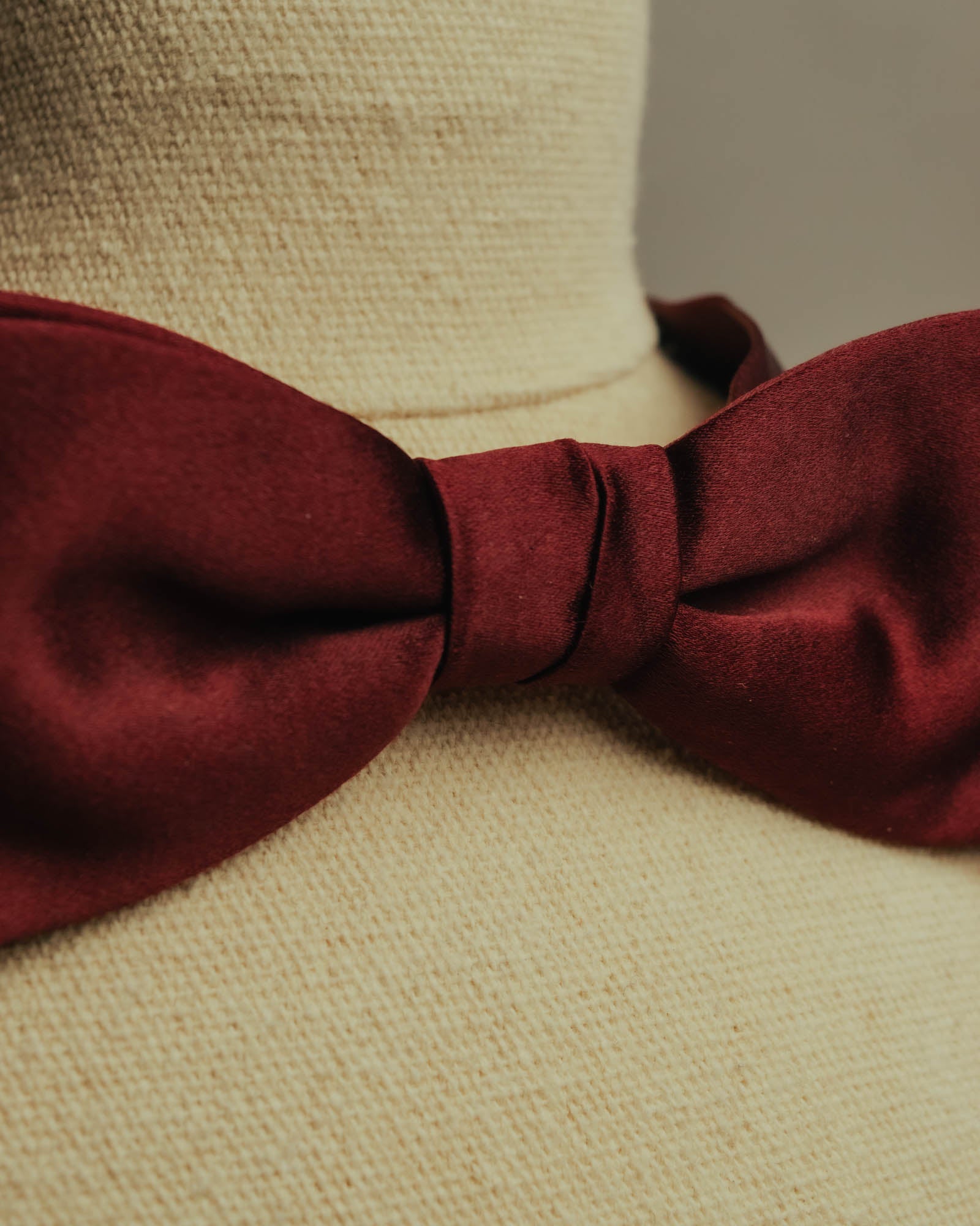 “Christian Dior” Late 80’s-90’s monsieur burgundy satin bow tie