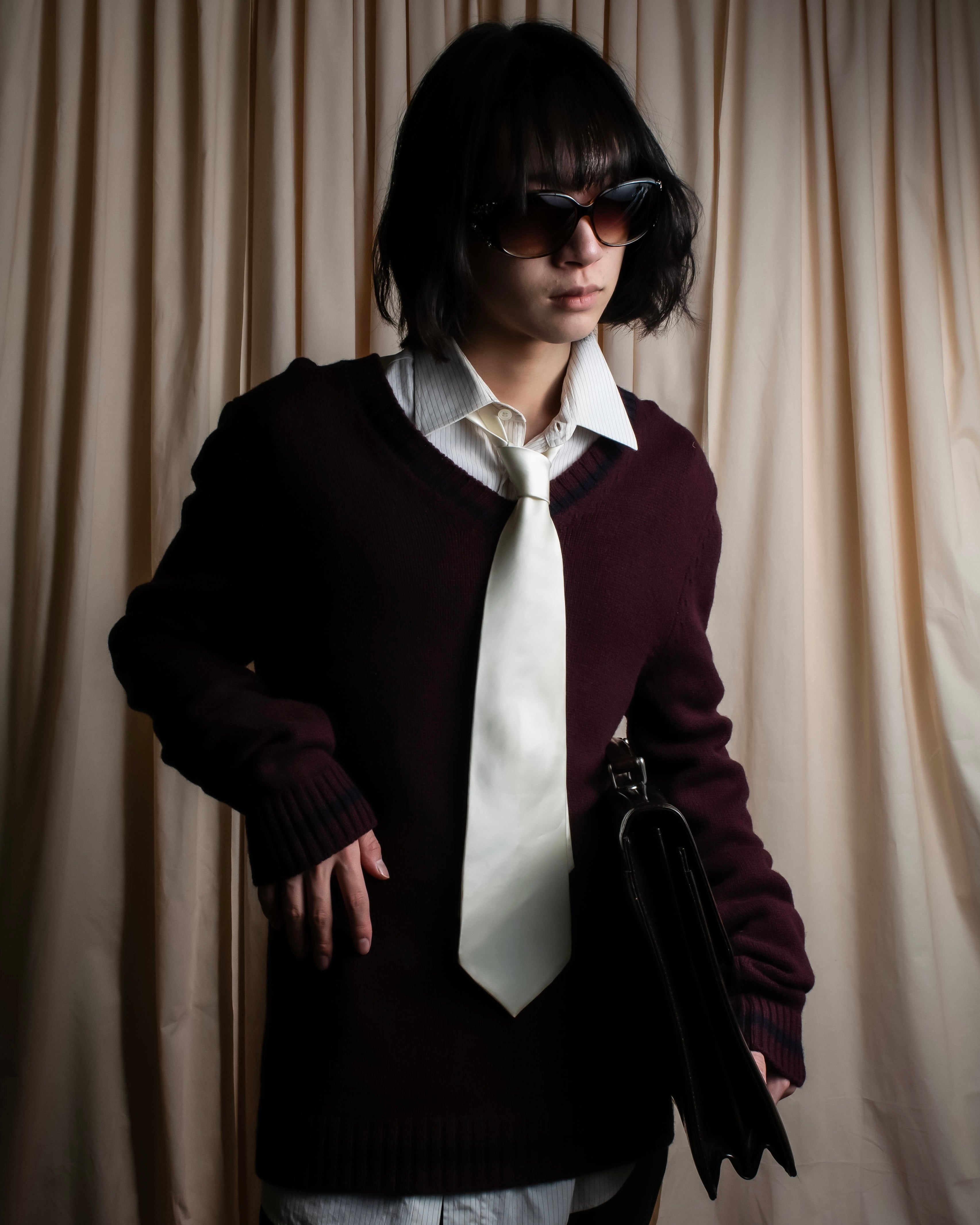 "COMME des GARCONS HOMME PLUS" Beautiful glossy cupra white necktie