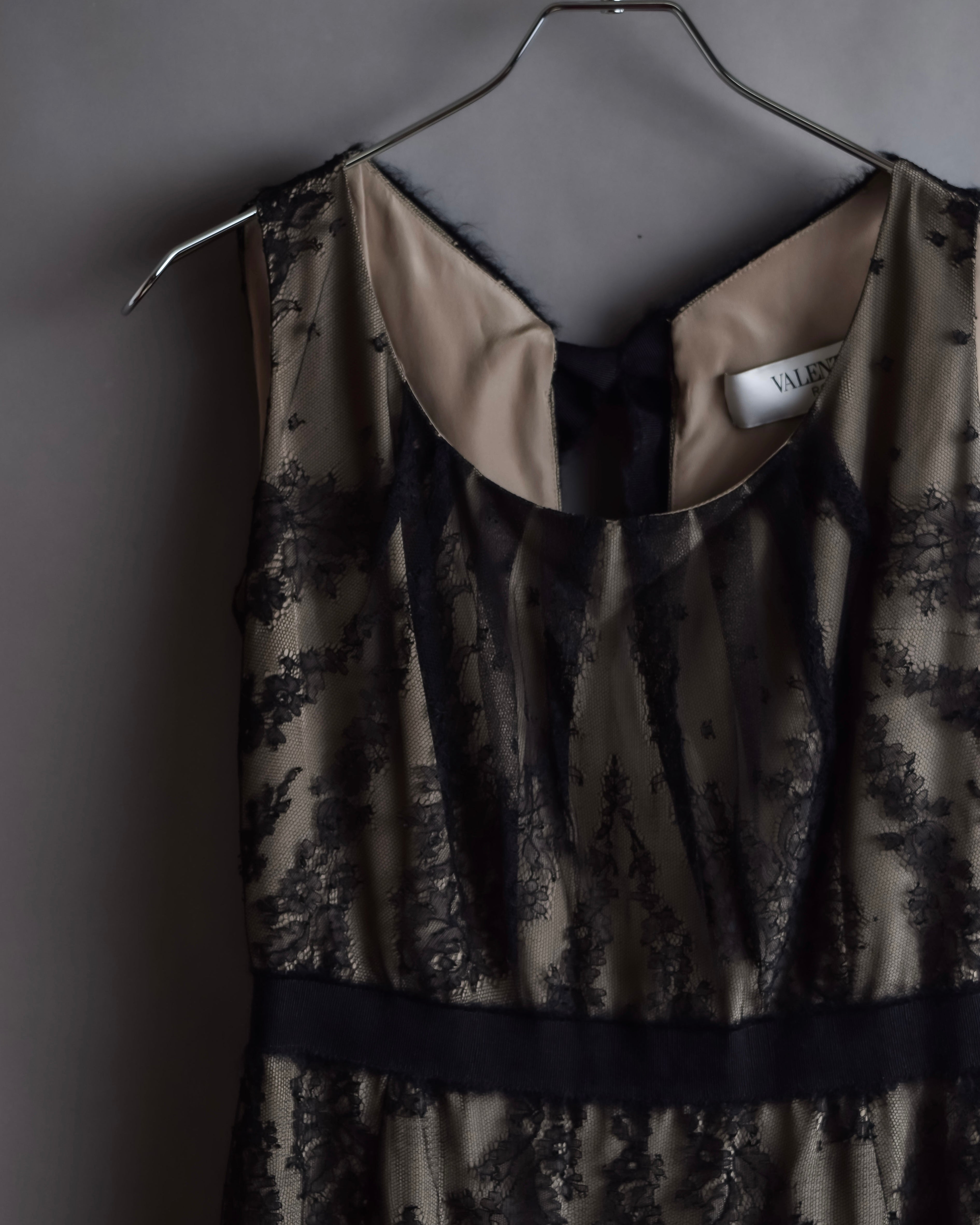 "VALENTINO" Lace layered ribbon design sleeveless dress