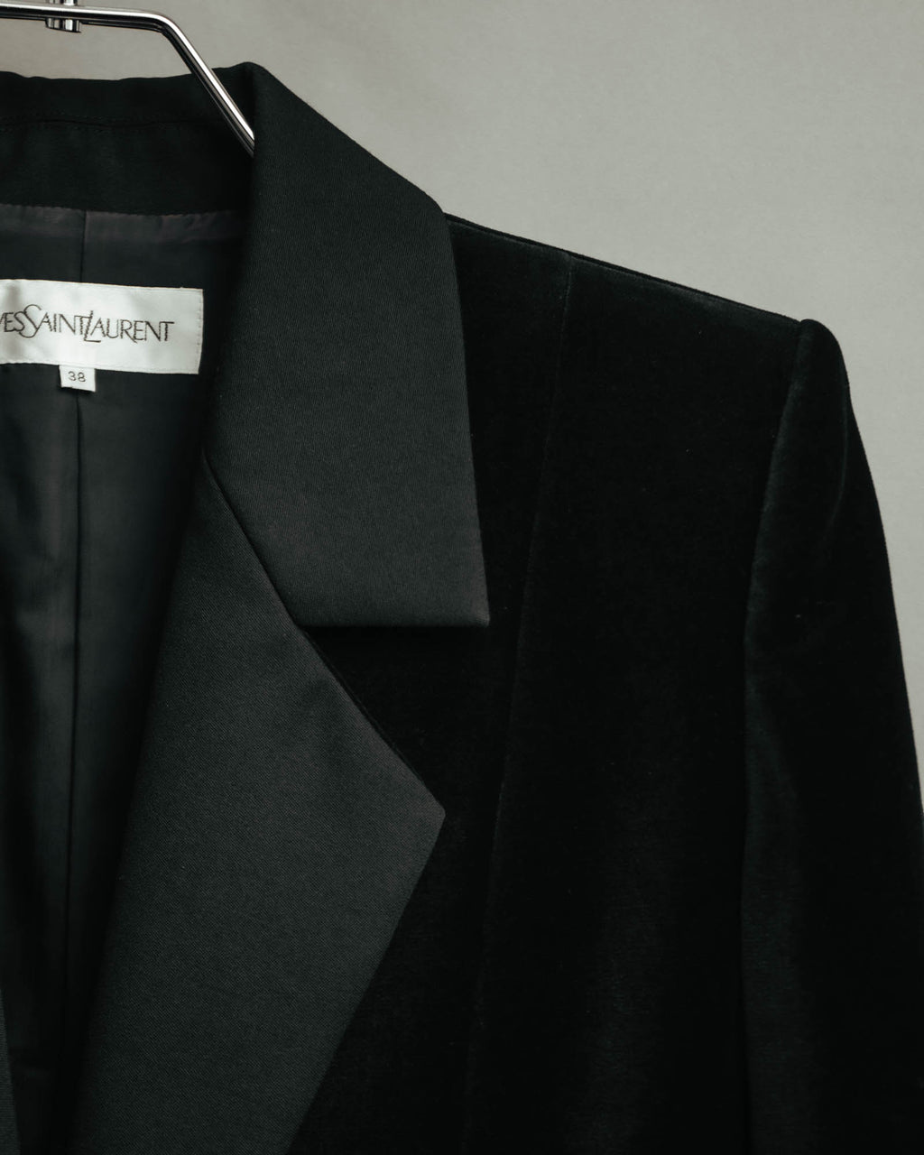 –SPECIAL– “Yves Saint Laurent” 90’s-00’s Velvet tuxedo tailored jacket
