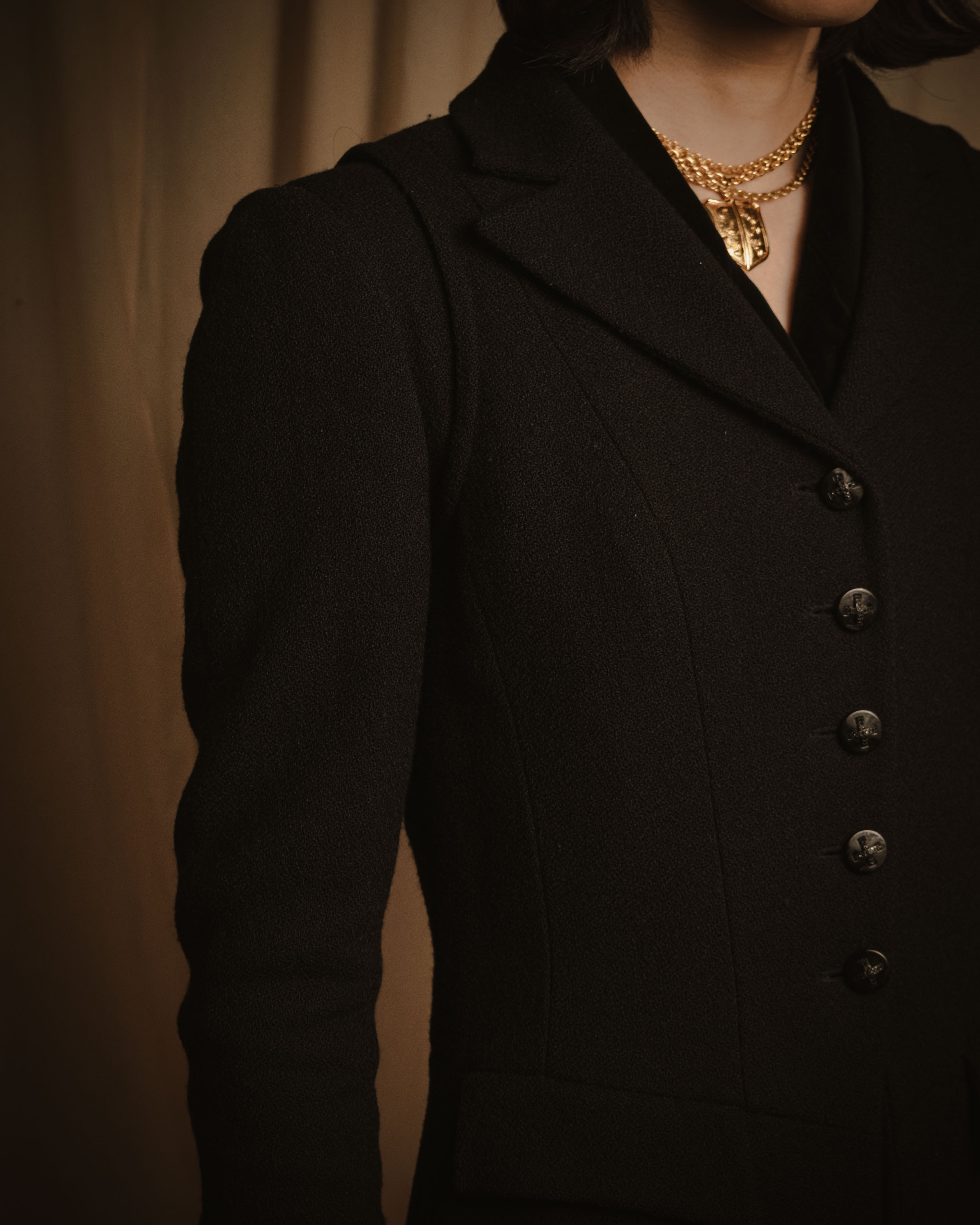 –SPECIAL– "CHANEL" 04SS sculpted princess-line wool crepe coat