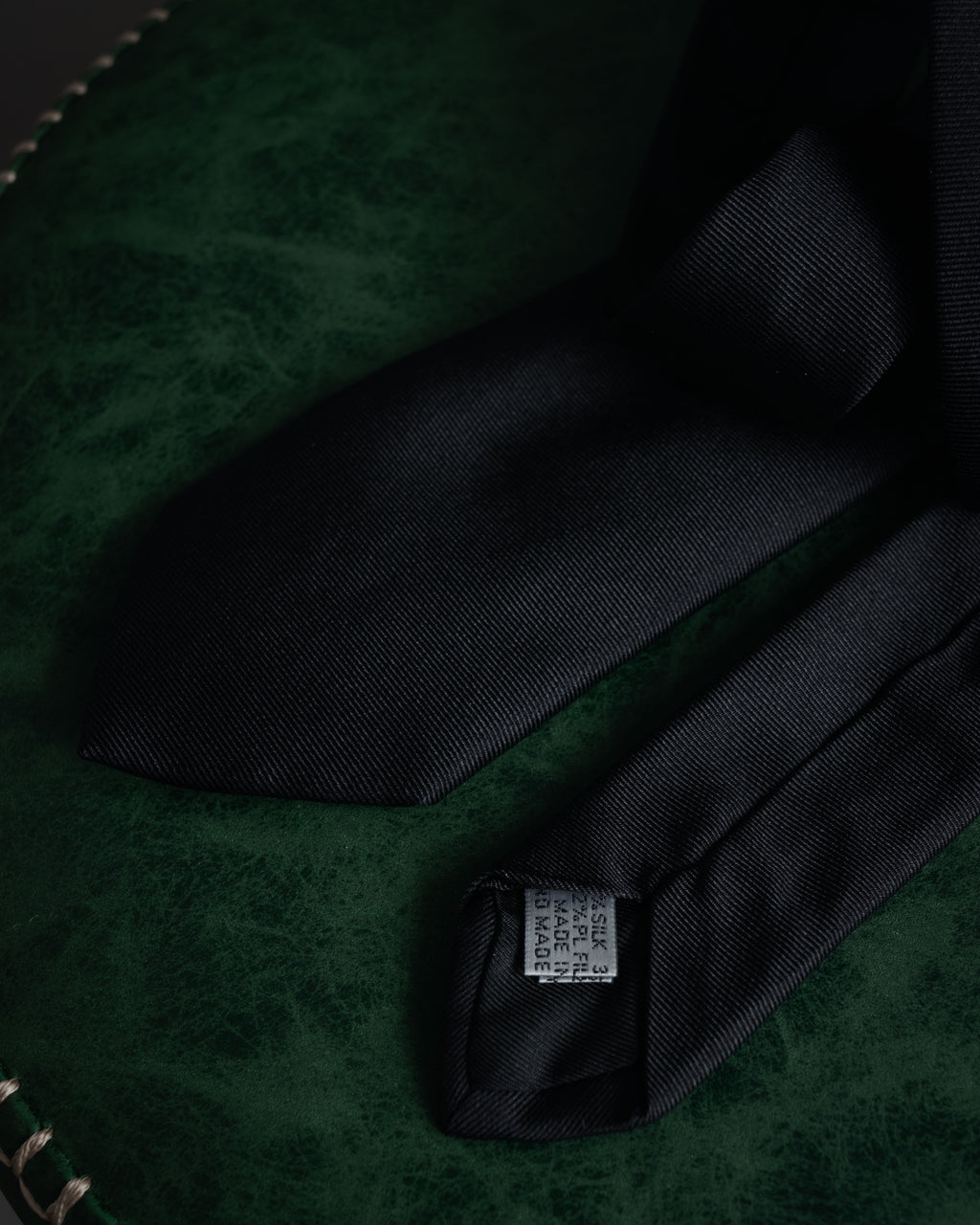 “DIOR” 2019- Logo embroidered narrow tie
