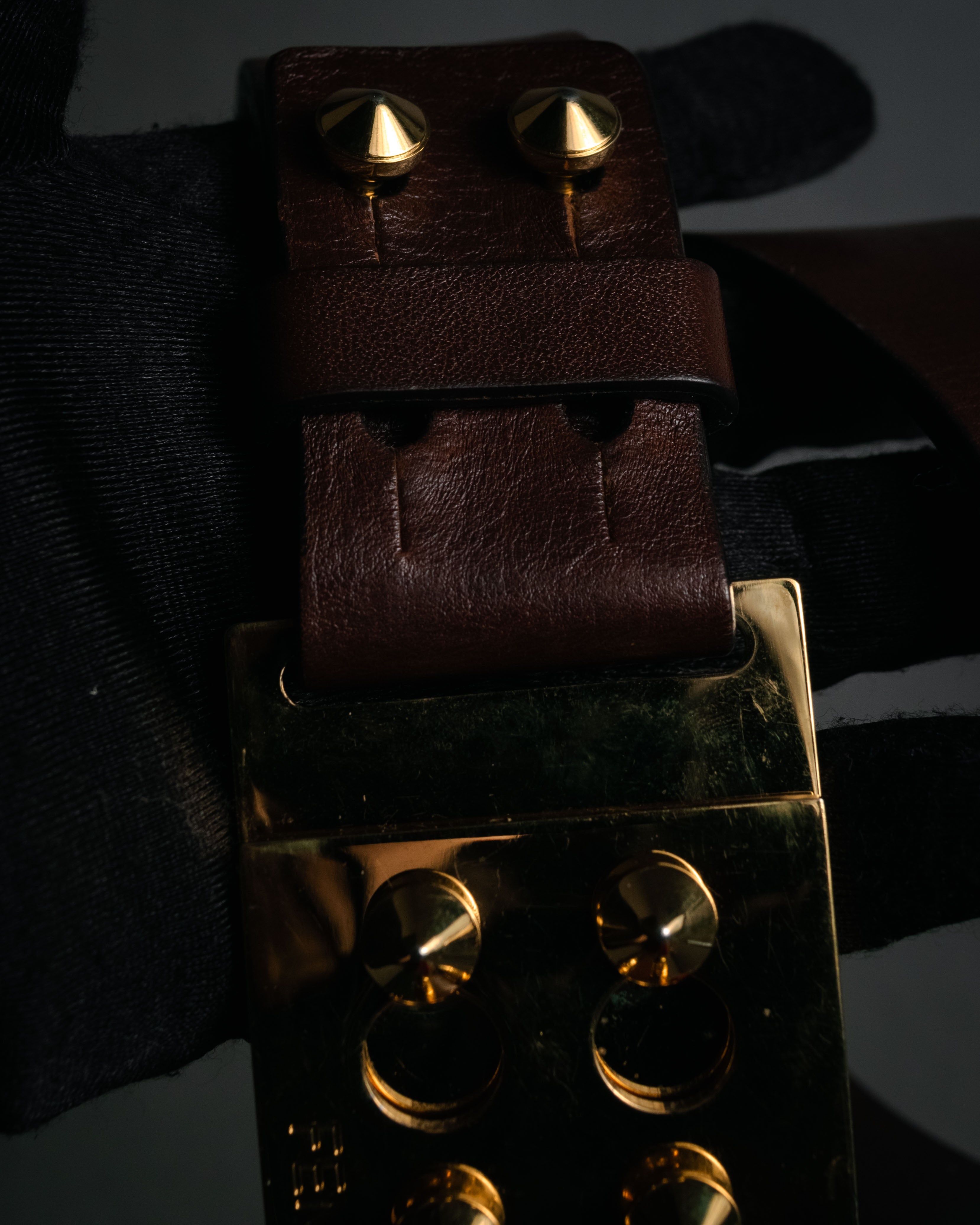 “FENDI” 2000’s FF studded sculptural leather belt