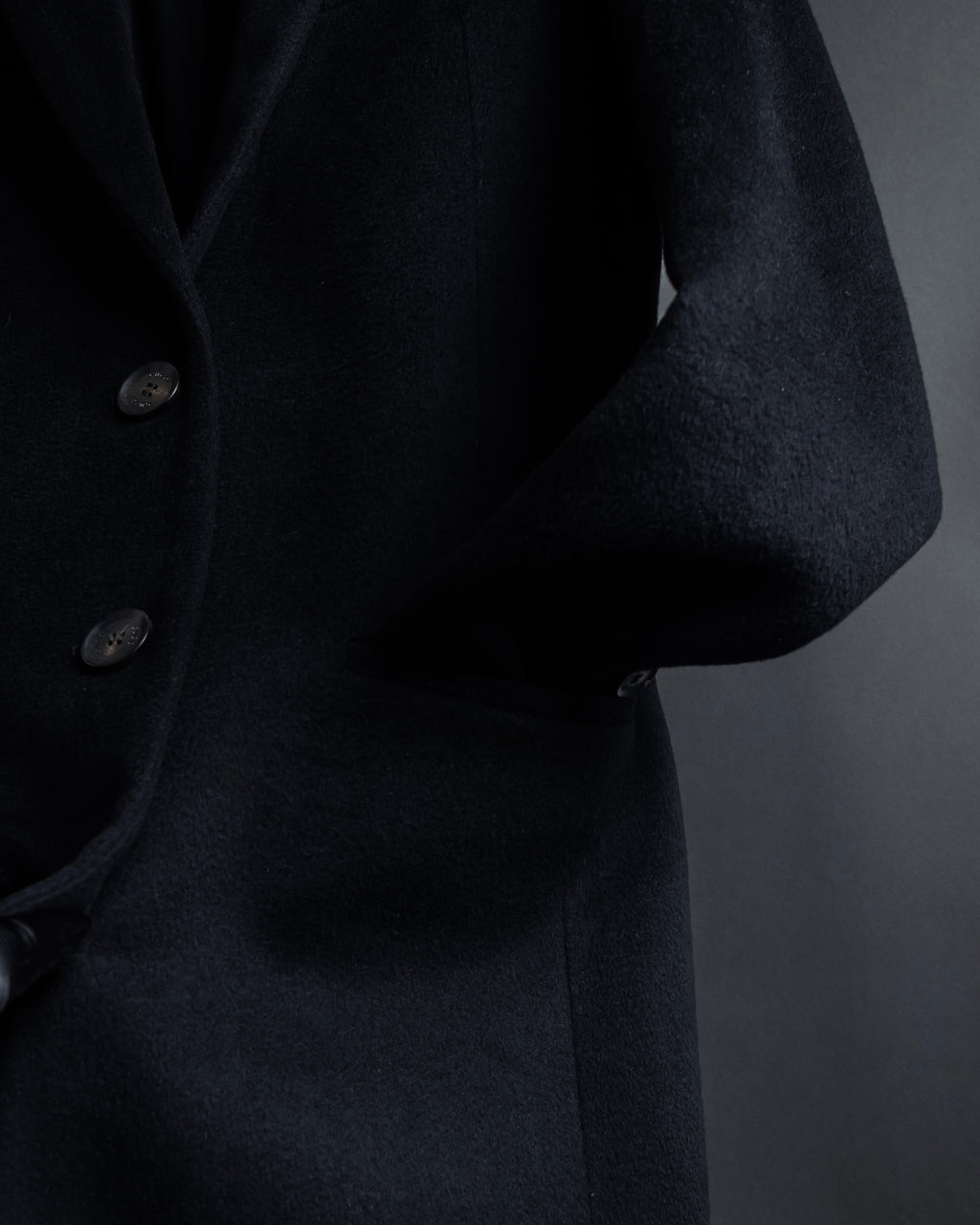 "GUCCI" Michele period linear silhouette wool chester coat