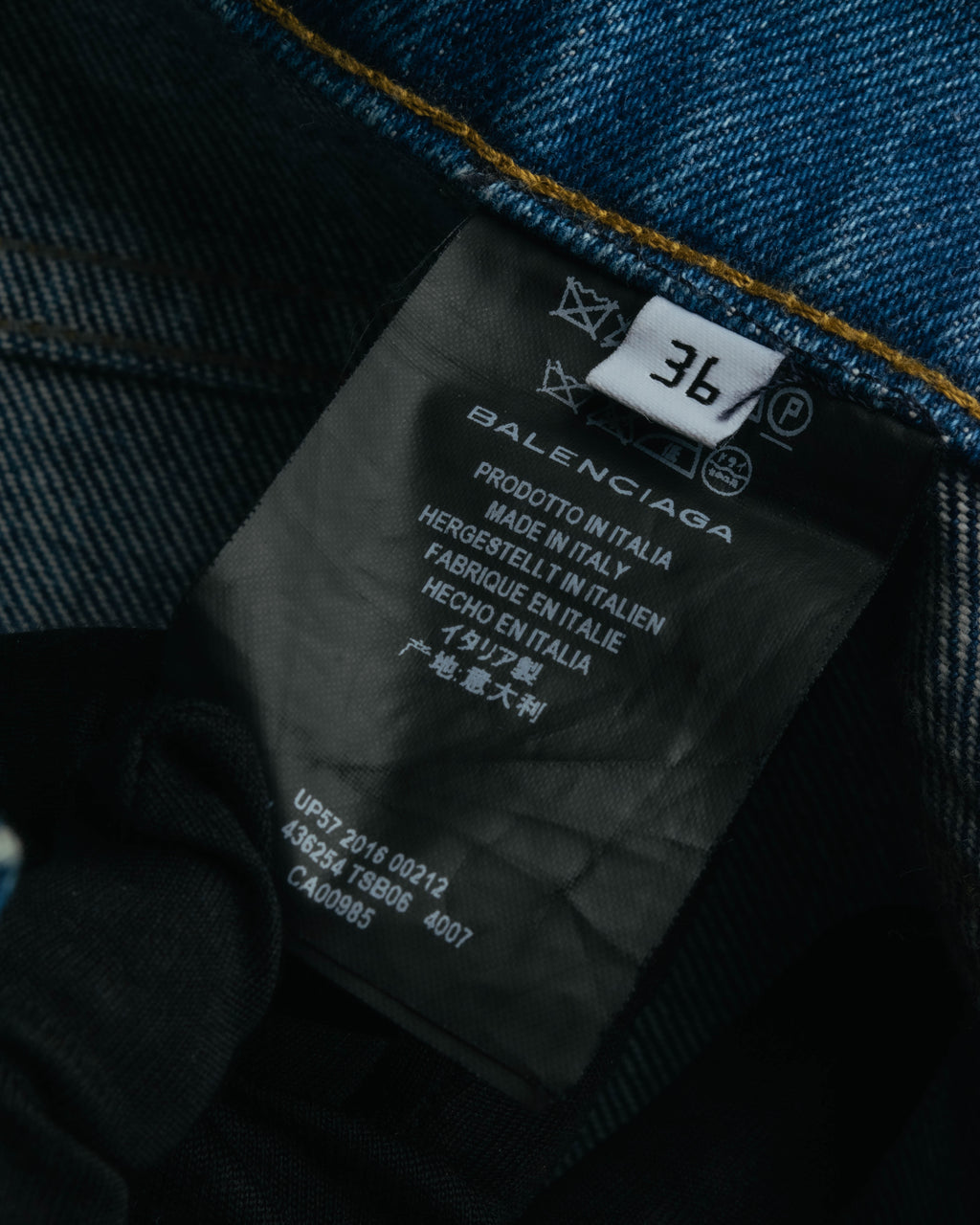 “Balenciaga” 2016-18’s tapered denim pants with neon back patch