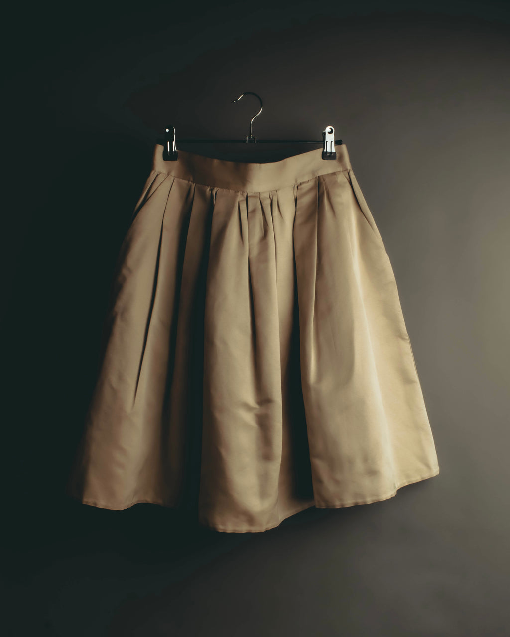 "DOLCE & GABBANA" 10's Lustrous pleated silk skirt