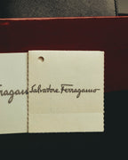 "Salvatore Ferragamo" 80's–00's Classic gancini bifold wallet