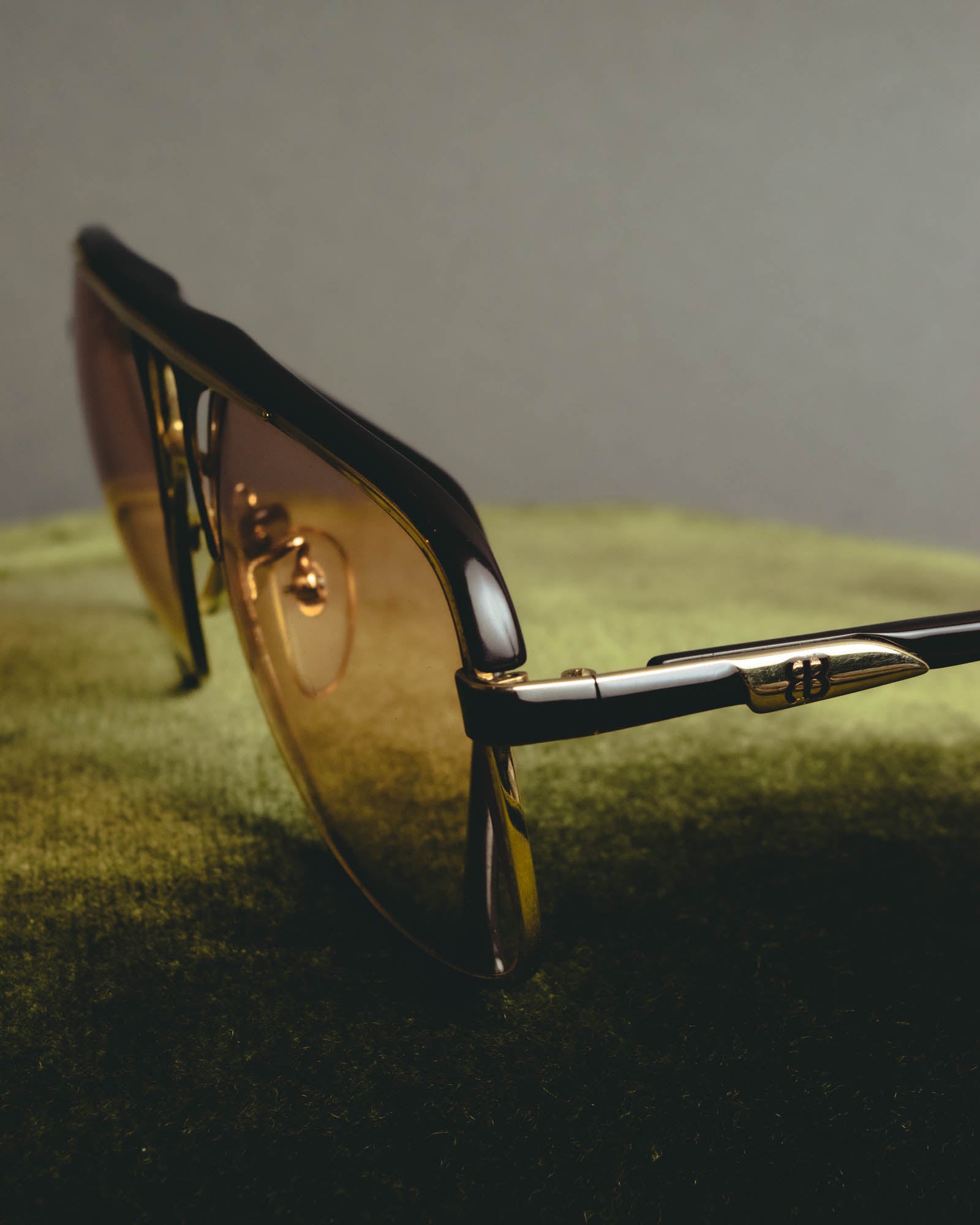 "BALENCIAGA" 80's-90's Oversized aviator sunglasses
