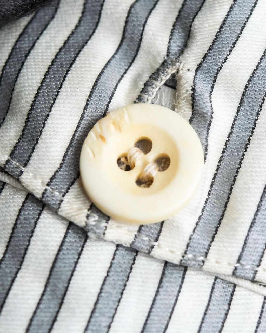 Vintage no collar 6 button tailored vest