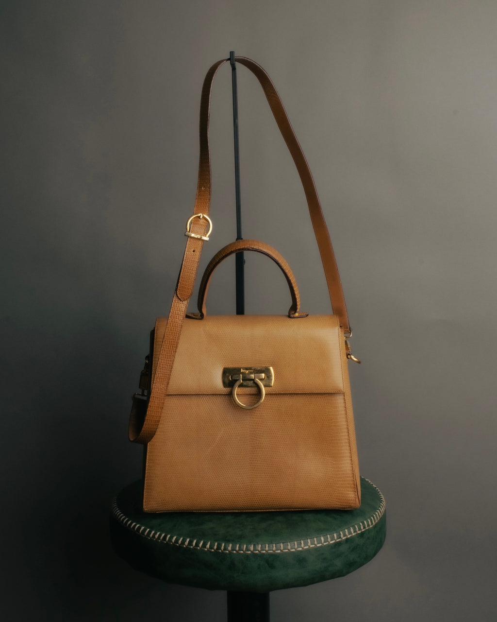 -SPECIAL- “Salvatore Ferragamo” 90’s lizard leather gancini 2way flap bag
