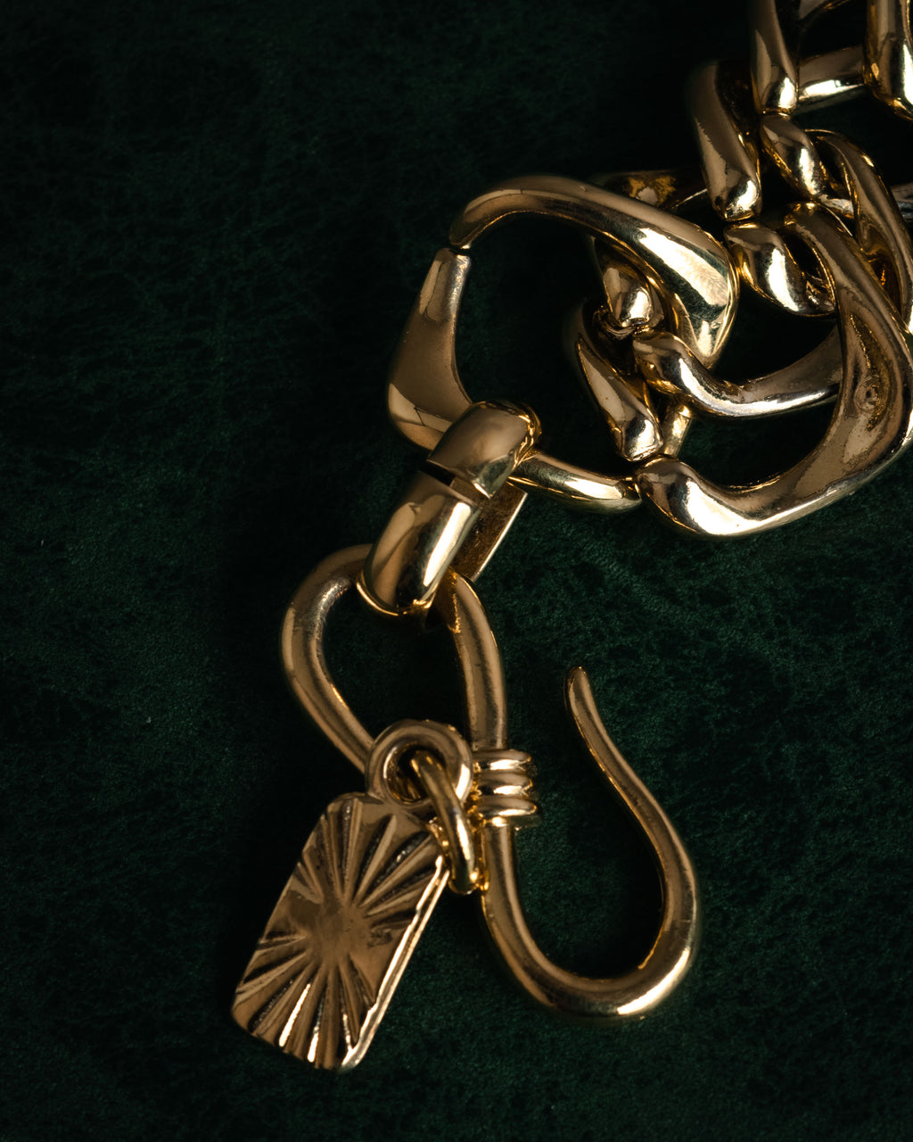 –SPECIAL– “Yves Saint Laurent” 90’s sculptural chain bracelet