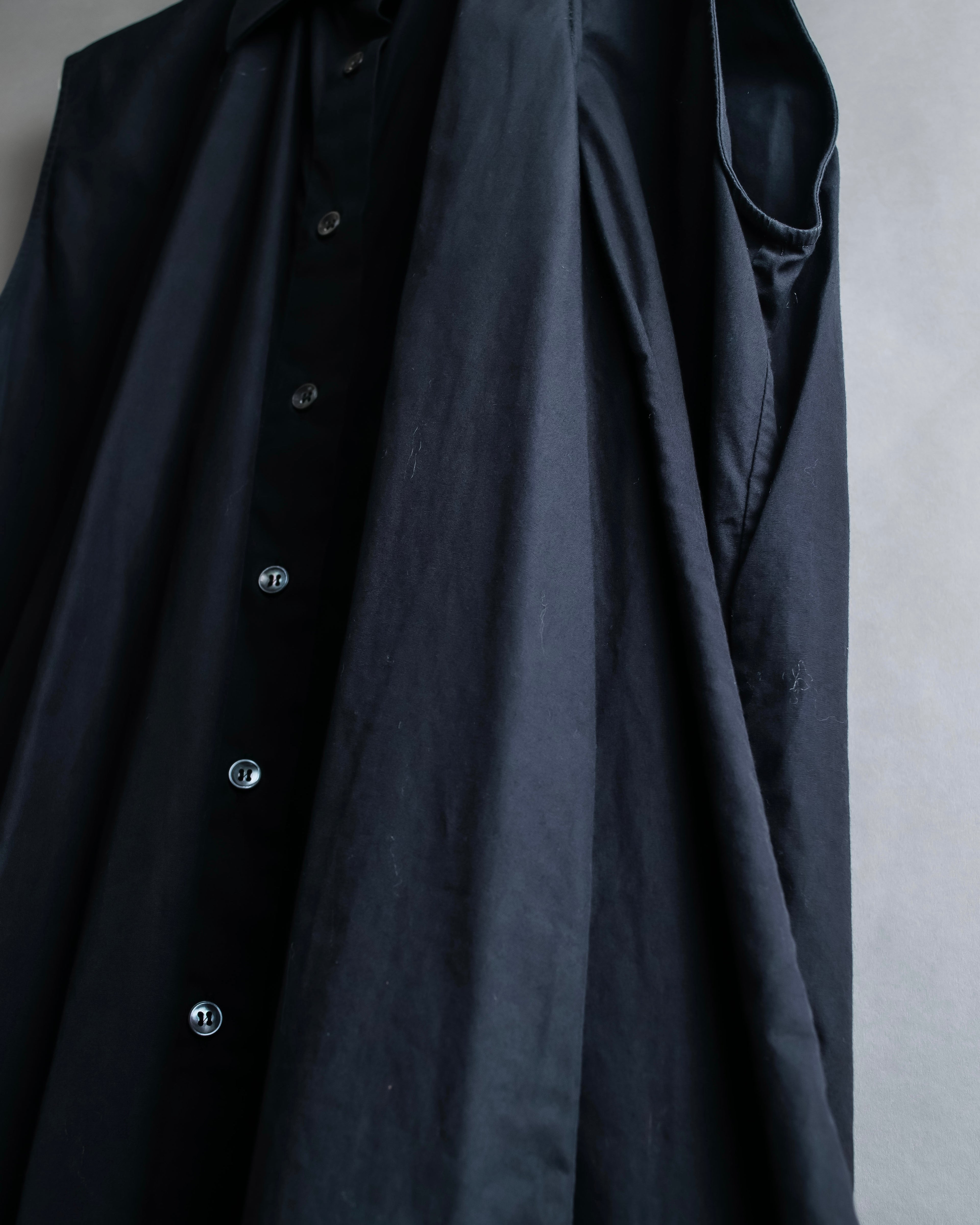 "MAISON MARGIELA" 13SS Panel design sleeveless black shirt