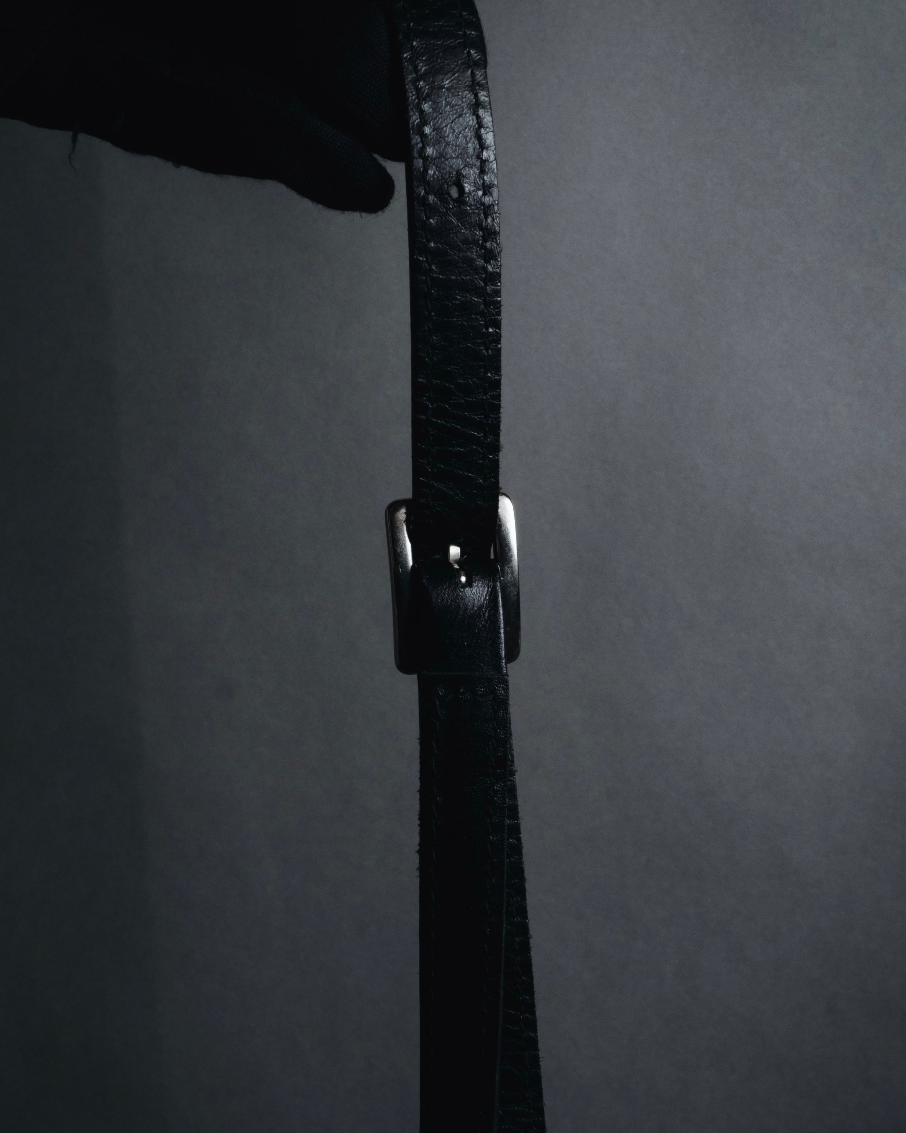 "Y’s" 22AW sculptural kiss-lock leather bag