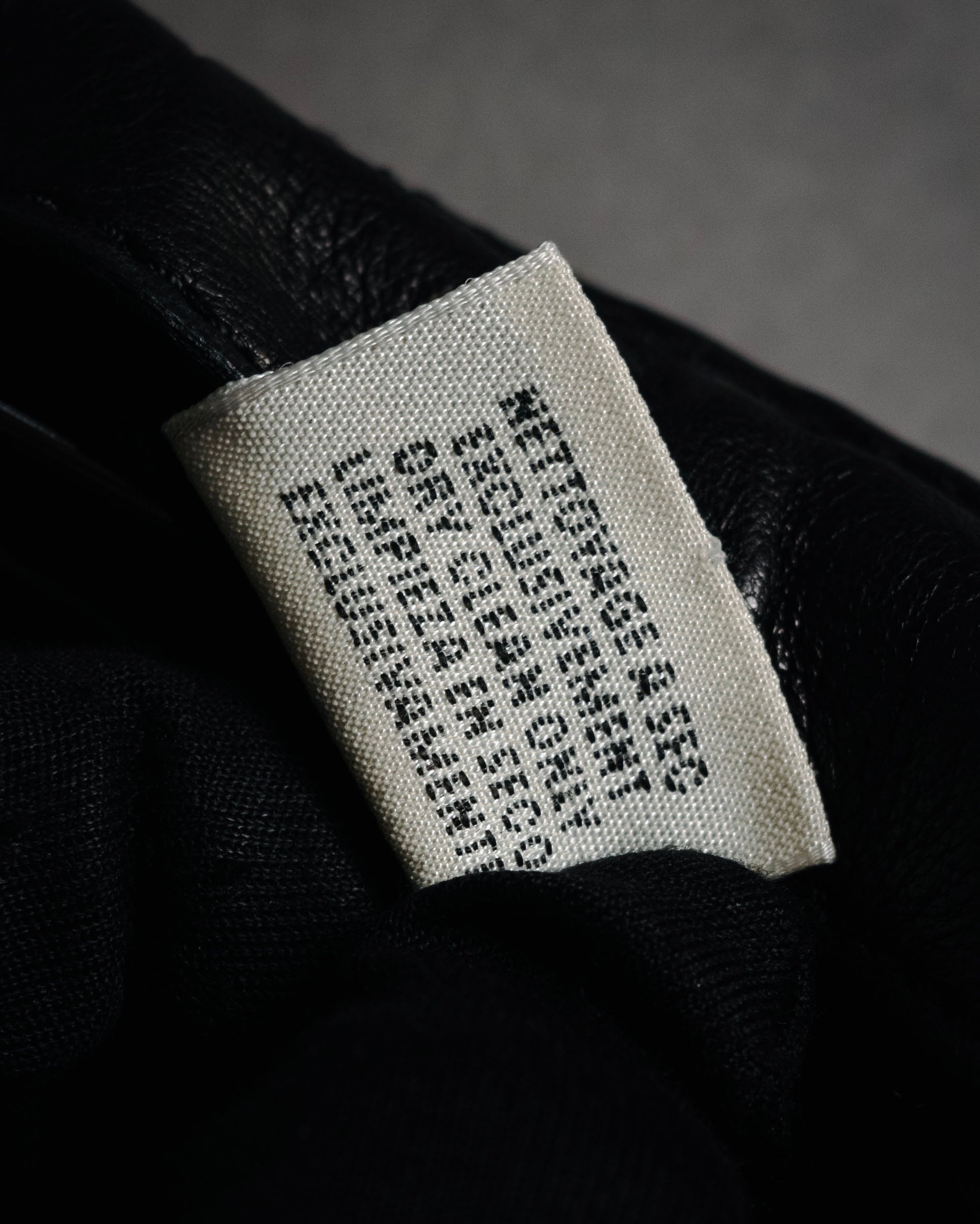 –SPECIAL– "HERMES" 00’s Leather-trimmed viscose evening shirt