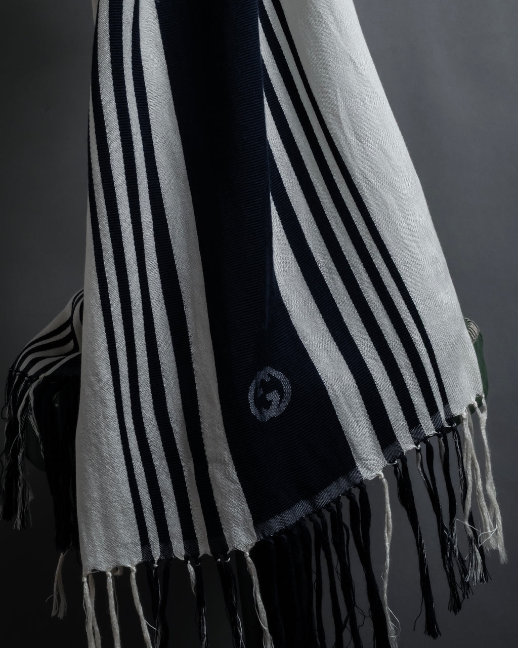 "GUCCI" 90's-00's Line fringe design two-tone long stole