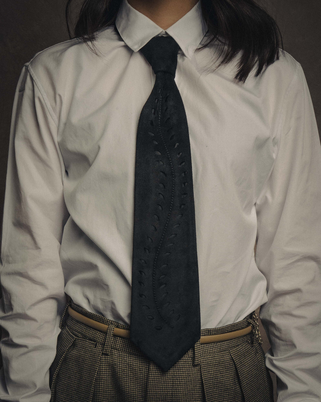-SPECIAL- “HERMÈS” 2008-18 Suede cutwork leather tie