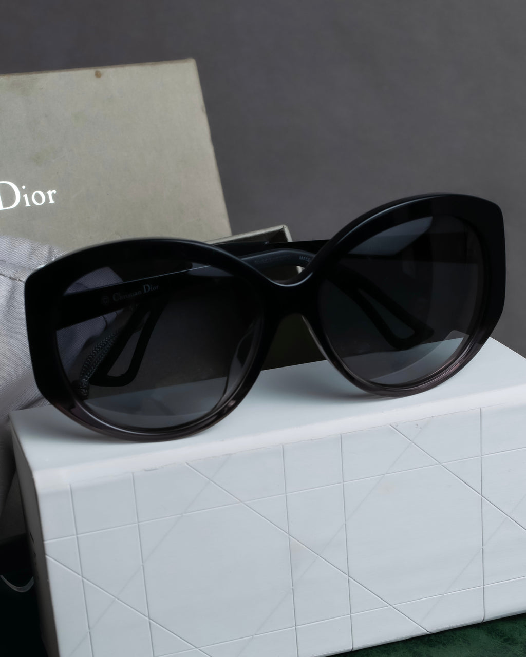 "Christian Dior" Cat eye frame black acetate sunglasses