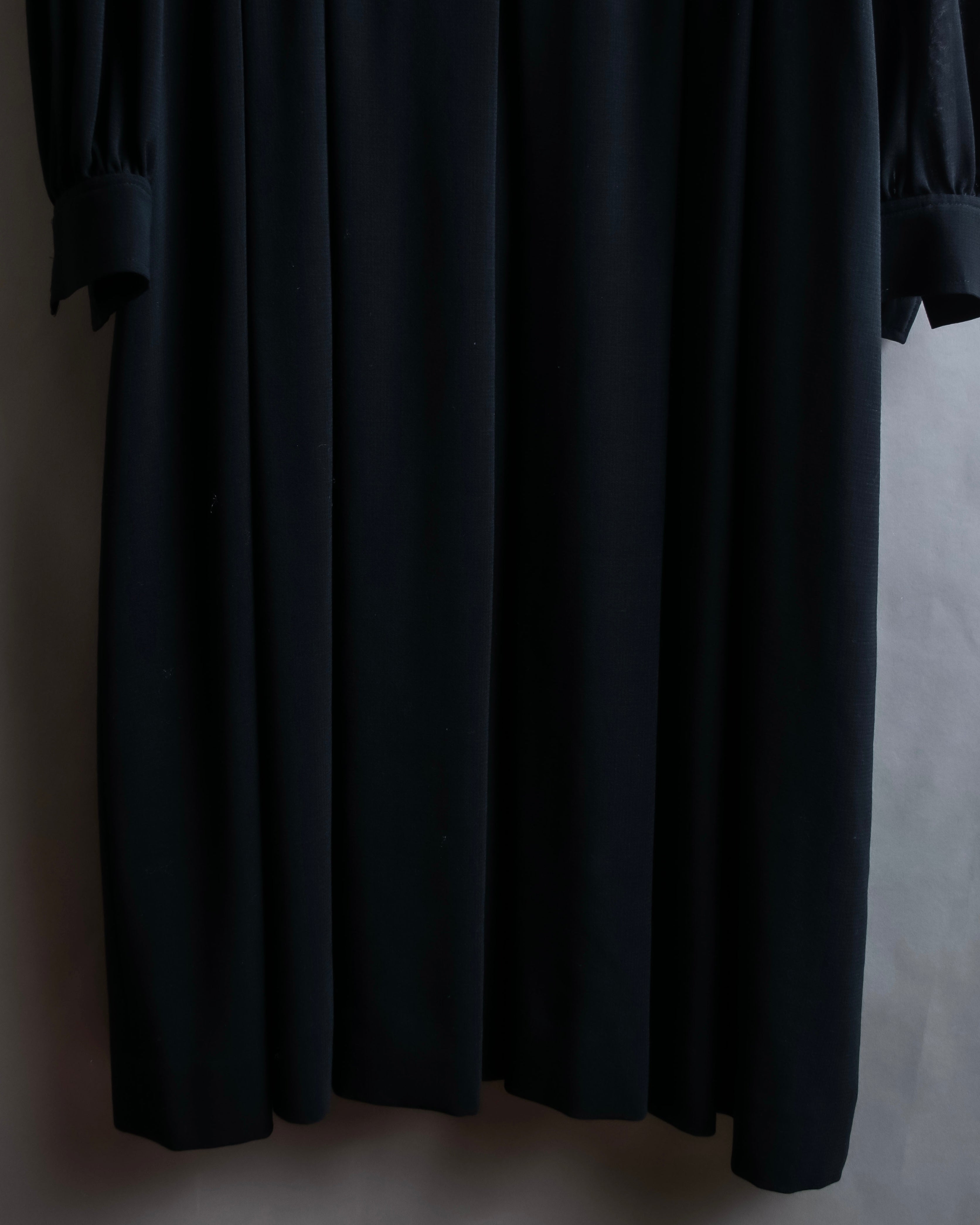 "GIVENCHY" Bowtie design pleated dress