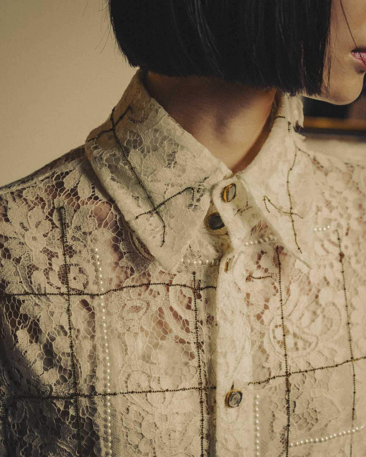 -SPECIAL- "CHANEL" 10's-20's Embellished floral lace and pearl check oversized shirt